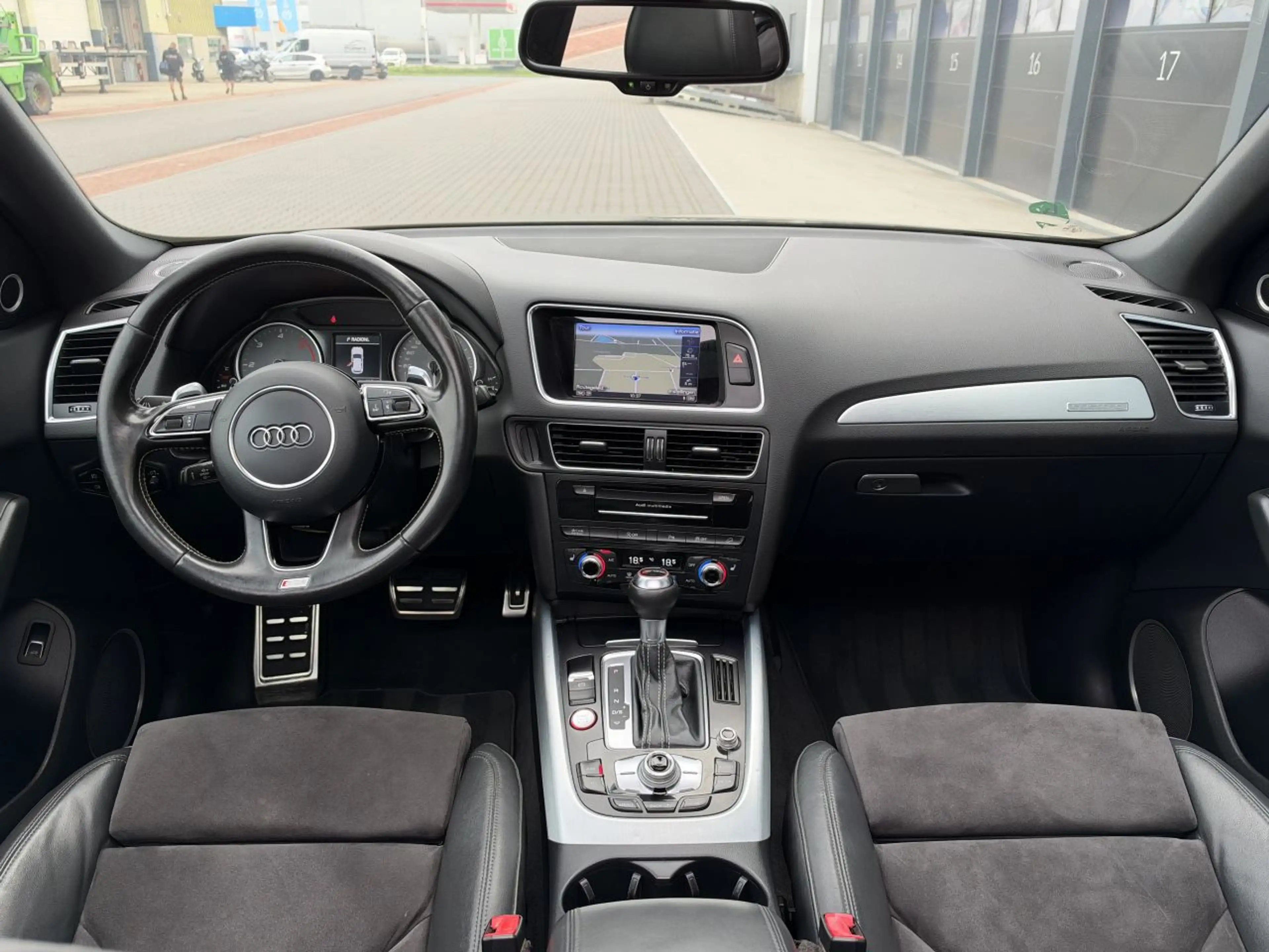 Audi SQ5 3.0 TDI Quattro Pano B&O Camera — photo 7