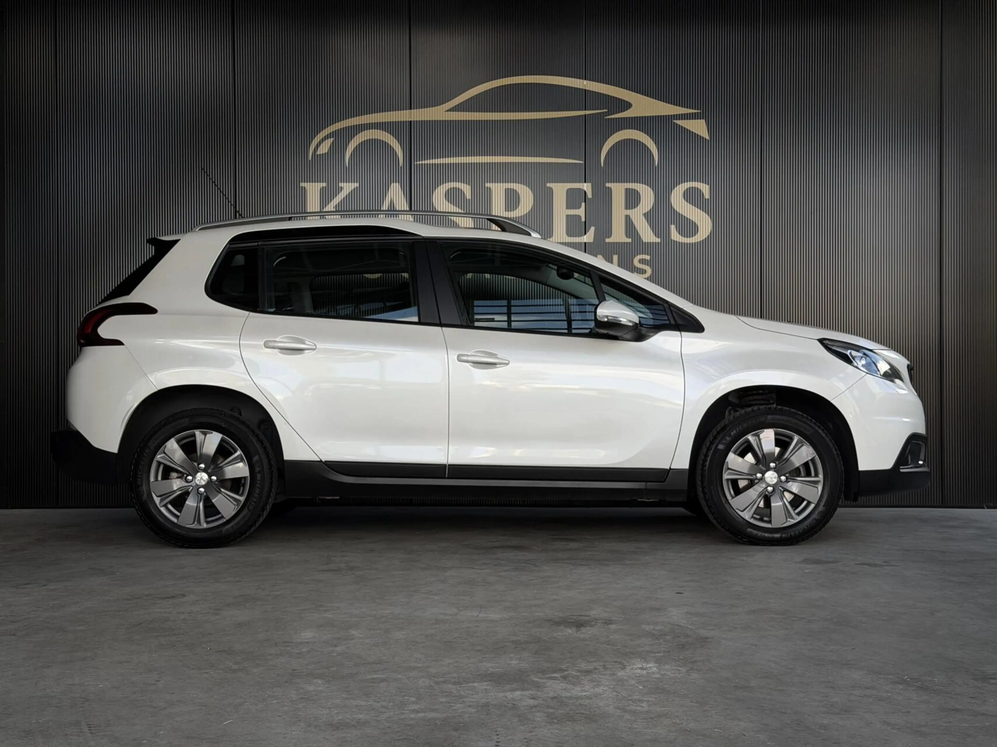 Peugeot 2008 1.2 PureTech Blue Lion|Airco|Pano|Distr V.V|NAP — photo 12
