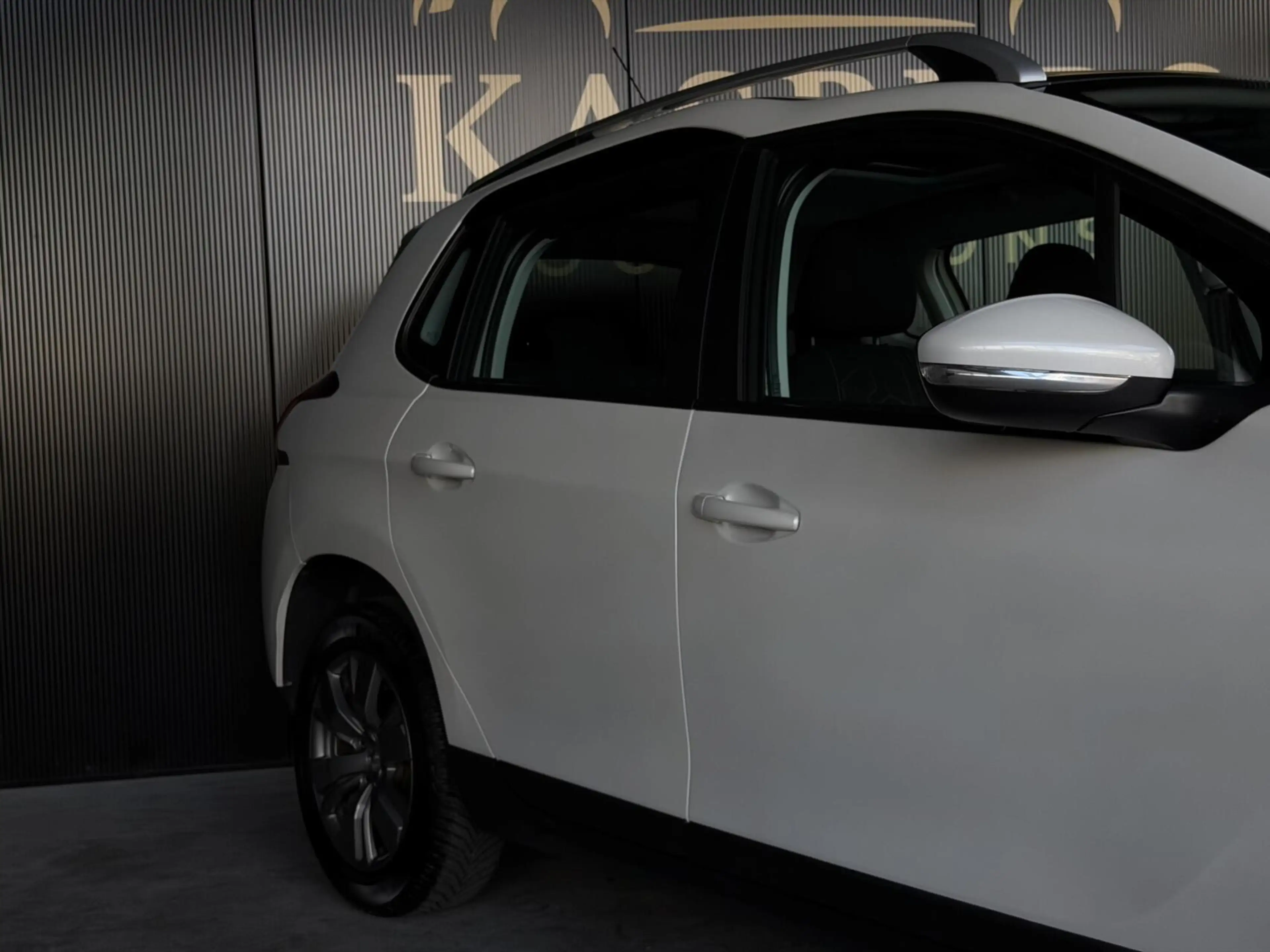 Peugeot 2008 1.2 PureTech Blue Lion|Airco|Pano|Distr V.V|NAP — photo 11