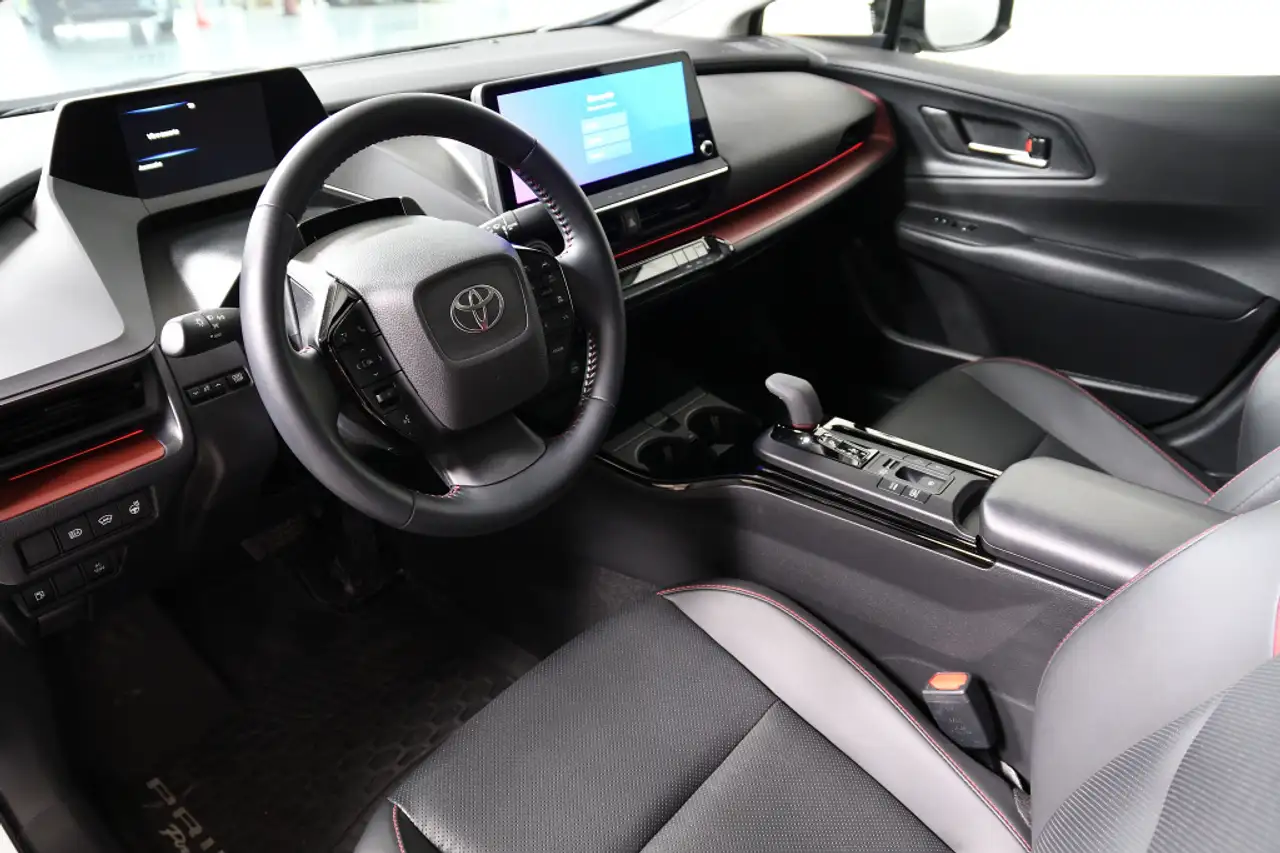 Toyota Prius снимка Toyota Prius