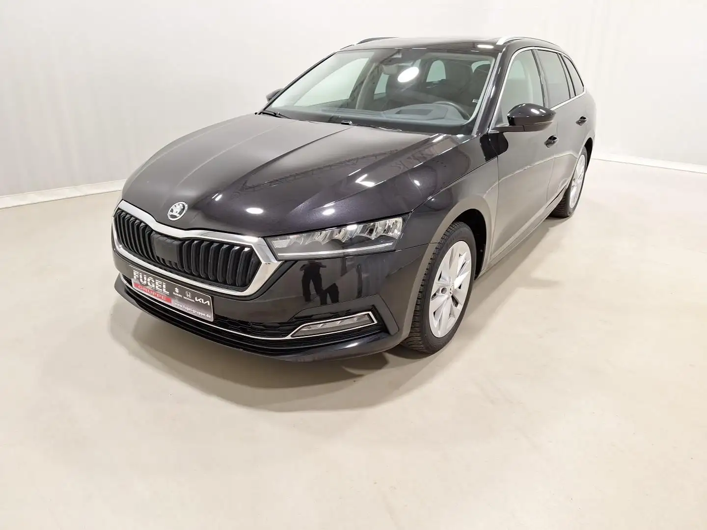 Skoda Octavia Combi 1.5 TSI eTEC Style LED|Pano|ACC|SHZ|Navi Schwarz - 2