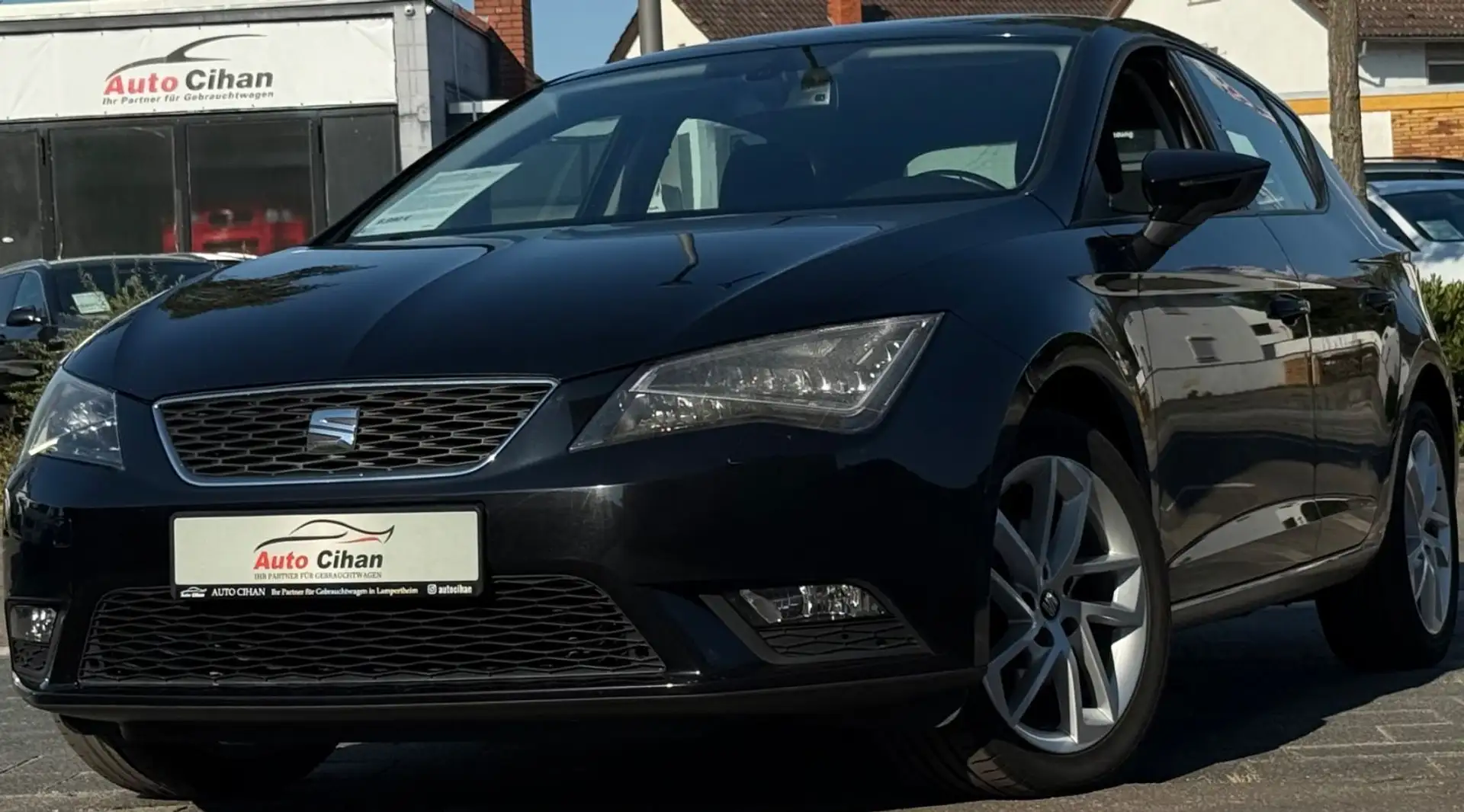 SEAT Leon Ecomotive Style 1.HAND! TEMPO! PDC! KLIMA! Zwart - 2
