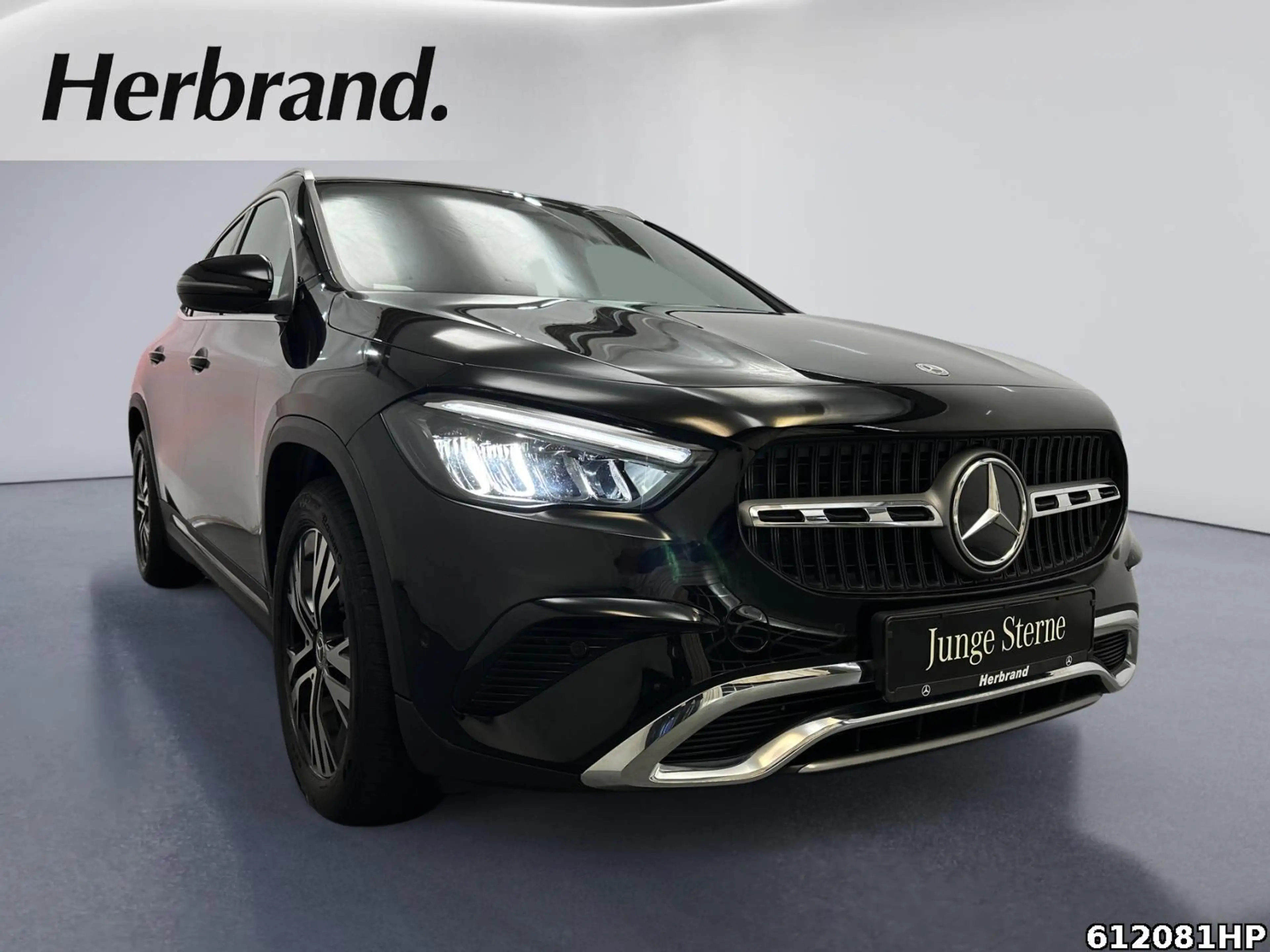 Mercedes-Benz GLA 200 Progressive DISTRONIC AHK Rückfahrkamera — photo 2