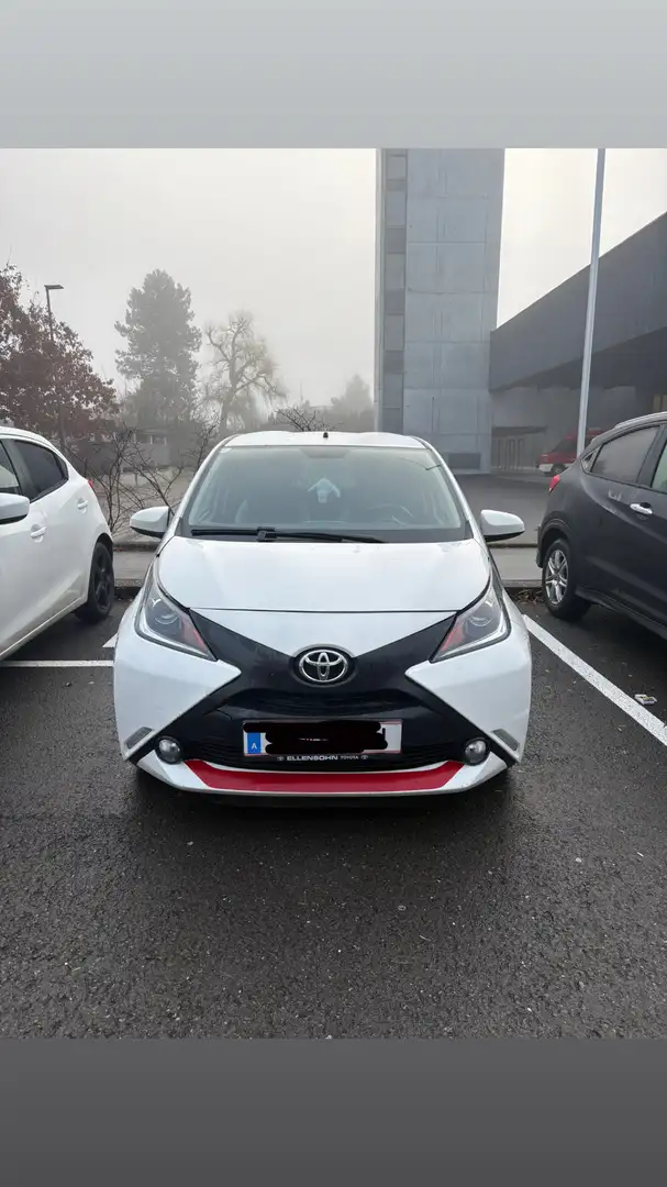 Toyota Aygo 1,0 VVT-i x - 1