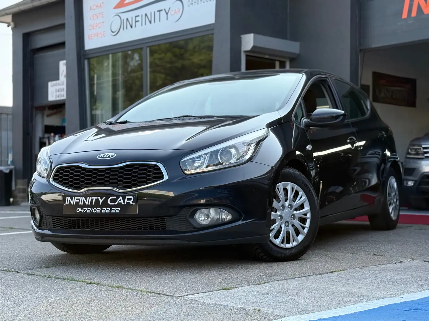 Kia Ceed / cee'd 1.4 CRDi Lounge Černá - 2