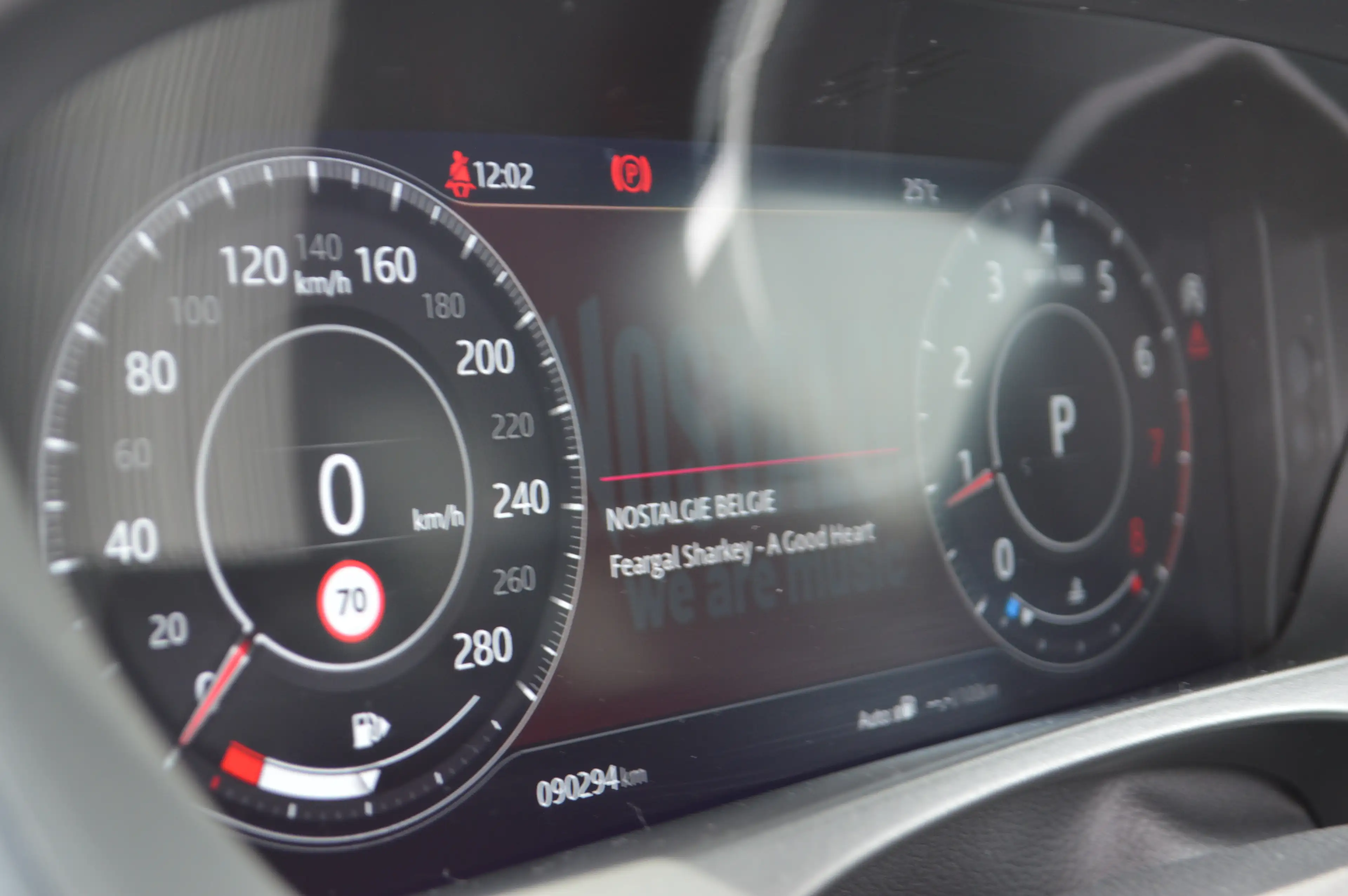 Jaguar F-Pace 2.0 T AWD R-Sport 1HND Full Maintenance book ! — photo 9