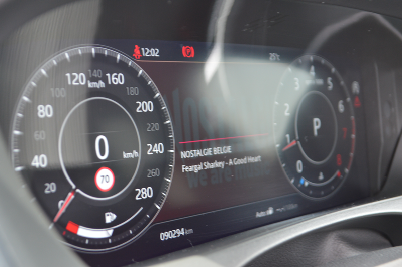 Jaguar F-Pace 2.0 T AWD R-Sport 1HND Full Maintenance book ! — photo 9