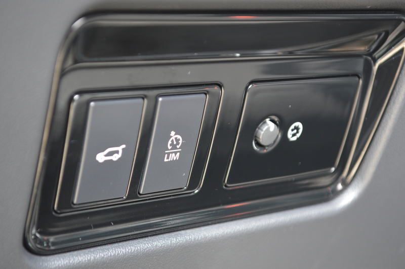 Jaguar F-Pace 2.0 T AWD R-Sport 1HND Full Maintenance book ! — photo 15