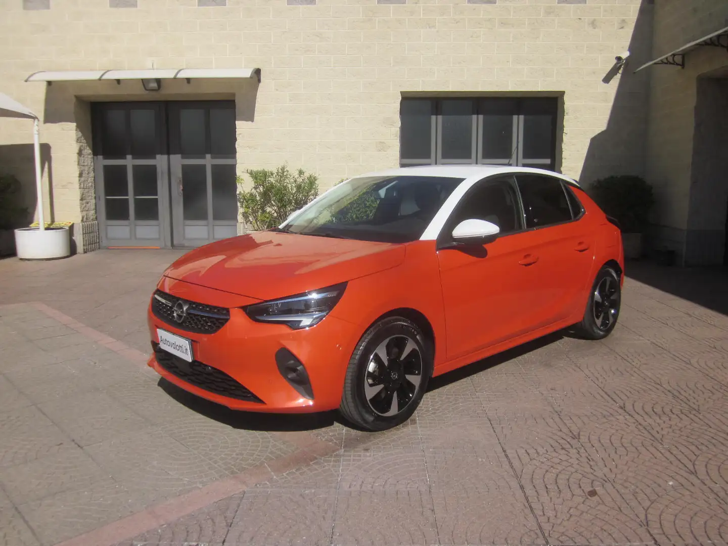 Opel Corsa-e 5 porte Elegance FULL OPTIONAL UNIPRO Arancione - 1