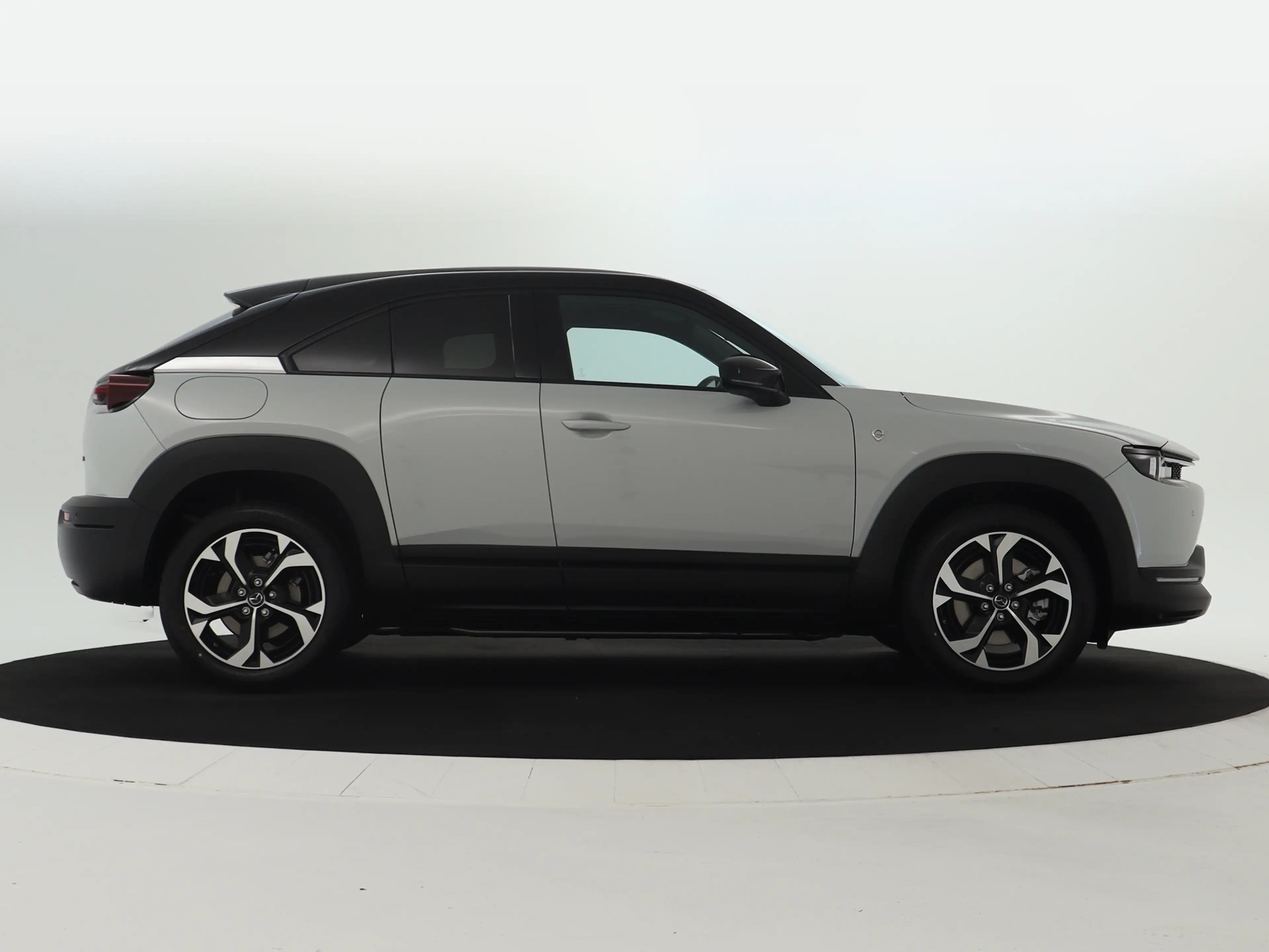 Mazda MX-30 e-SkyActiv R-EV 170 Exclusive-line | Nieuw! | — photo 13