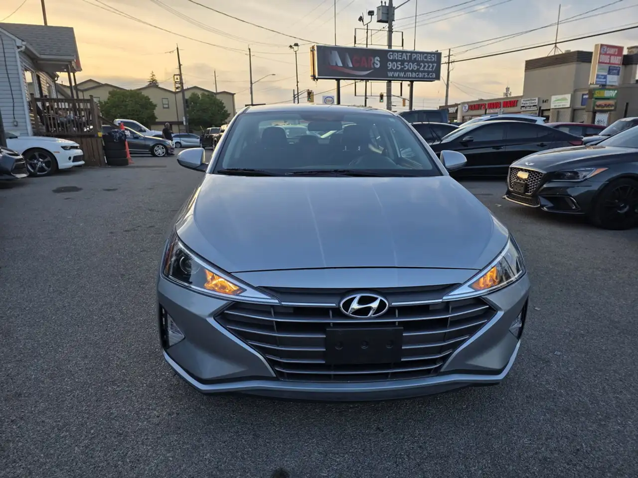 Hyundai ELANTRA снимка Hyundai ELANTRA