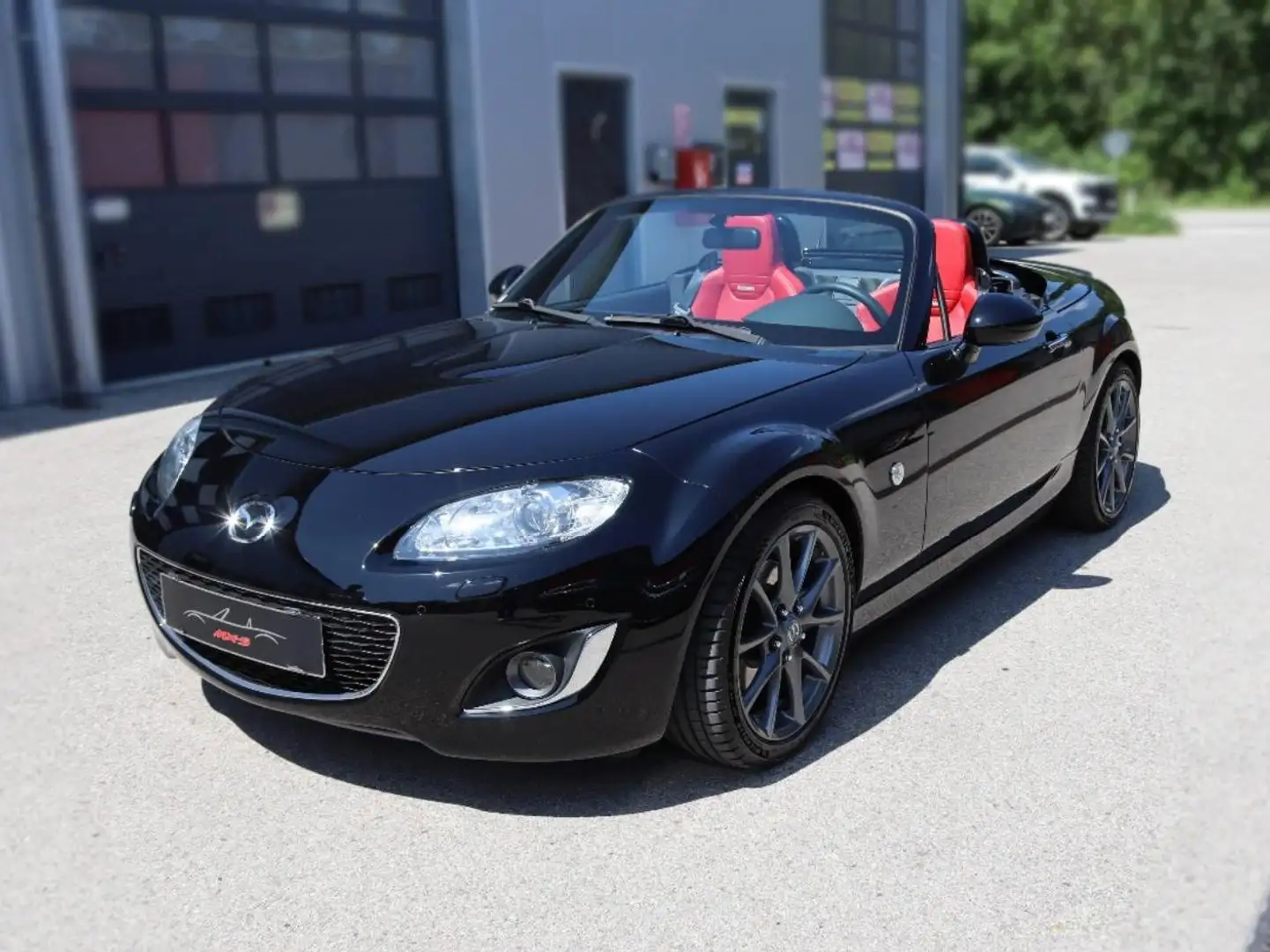 Mazda MX-5 MX-5 2,0i Roadster Coupe Revolution Revolution Schwarz - 1