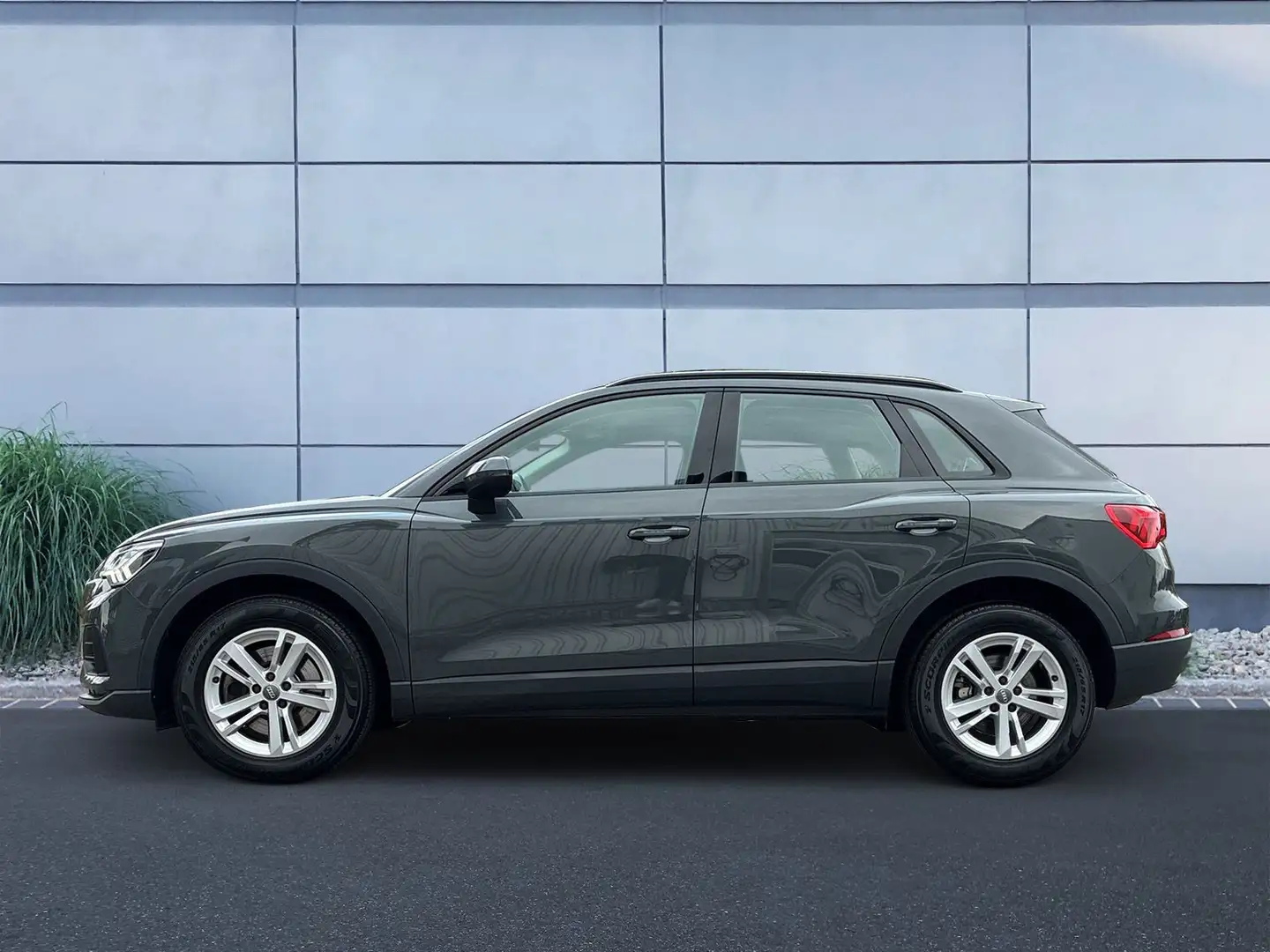 Audi Q3 40 TFSI quattro 140 (190) kW (PS) S tronic Gris - 2