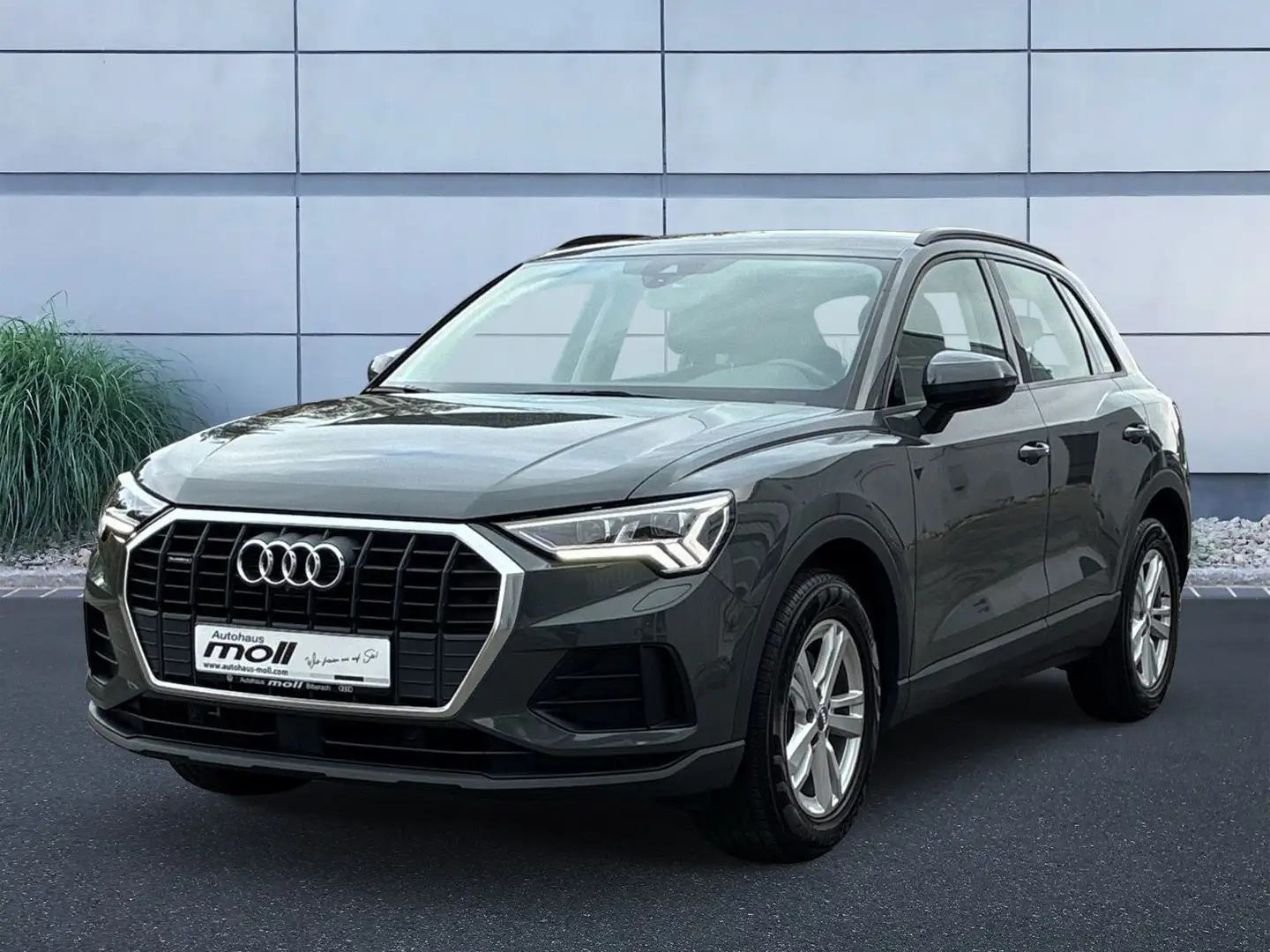 Audi Q3 40 TFSI quattro 140 (190) kW (PS) S tronic Gris - 1