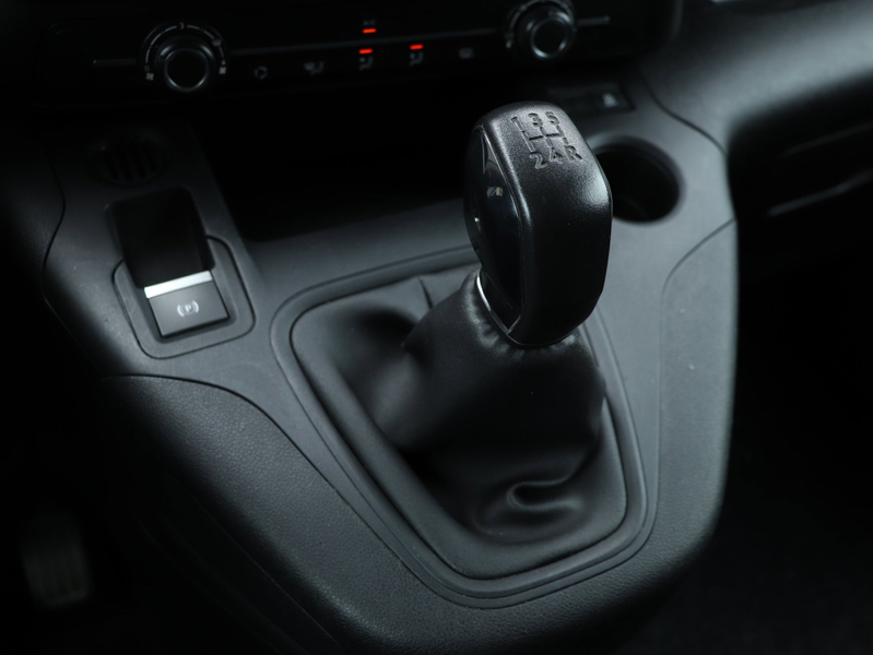Peugeot Partner 1.6 BlueHDI Asphalt Long *Navigatie*Camera*Parkeer — photo 19