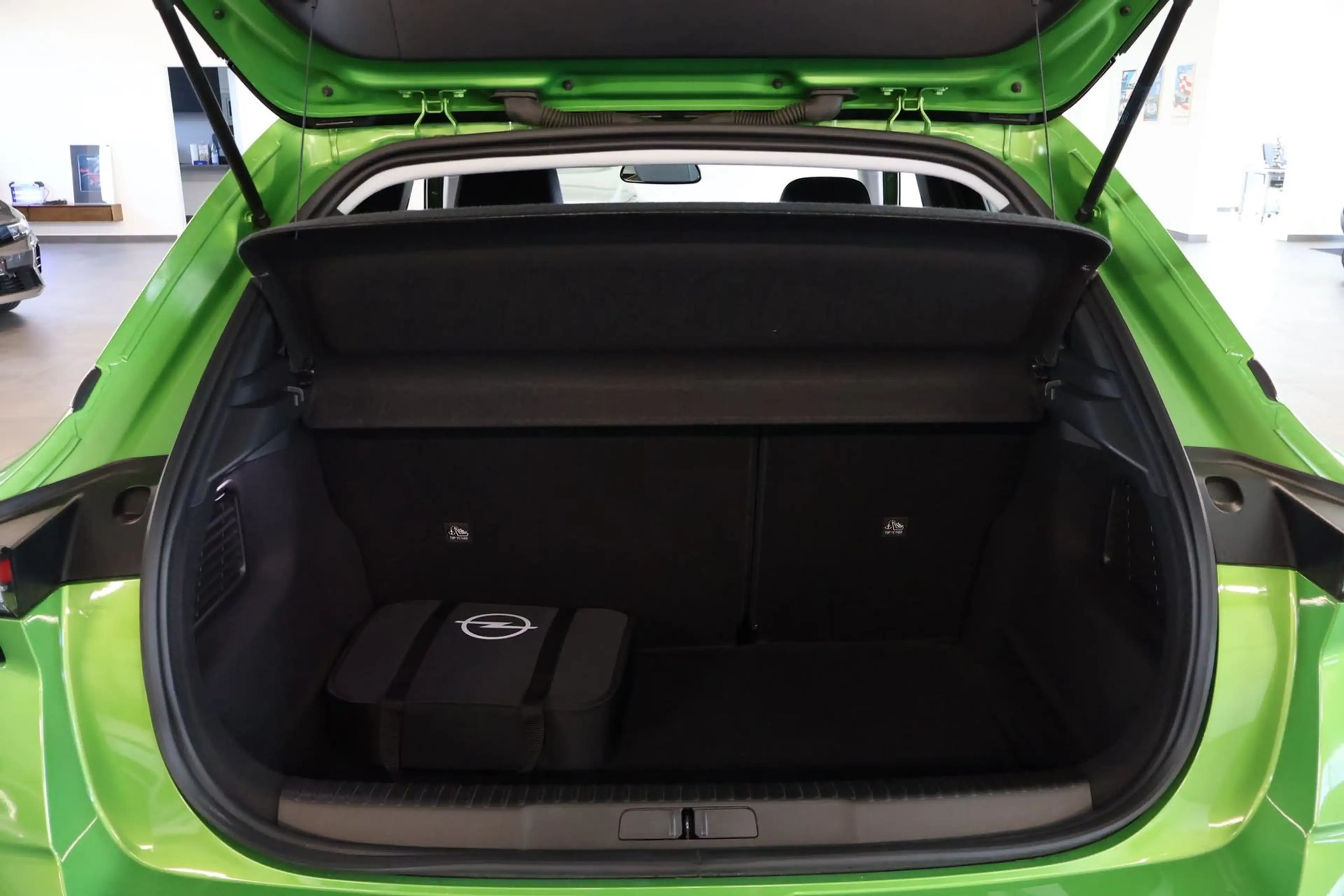 Opel Mokka-E Elegance LED+NAVI+WINTER+KAM+PDC+CARPLAY — photo 14