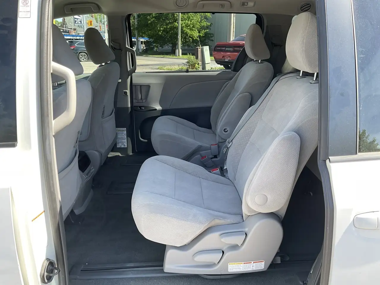 Toyota Sienna photo Toyota Sienna