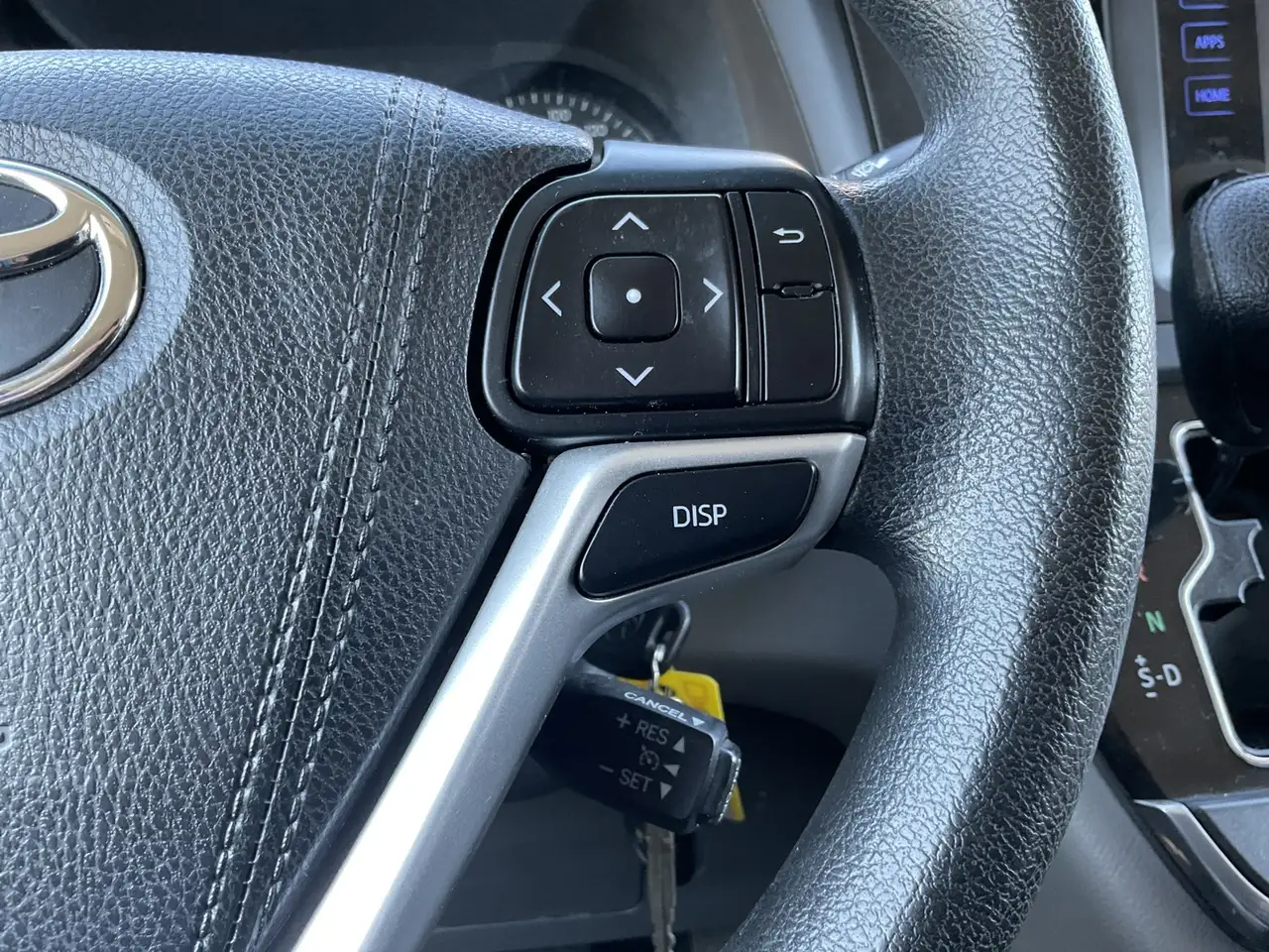 Toyota Sienna photo Toyota Sienna