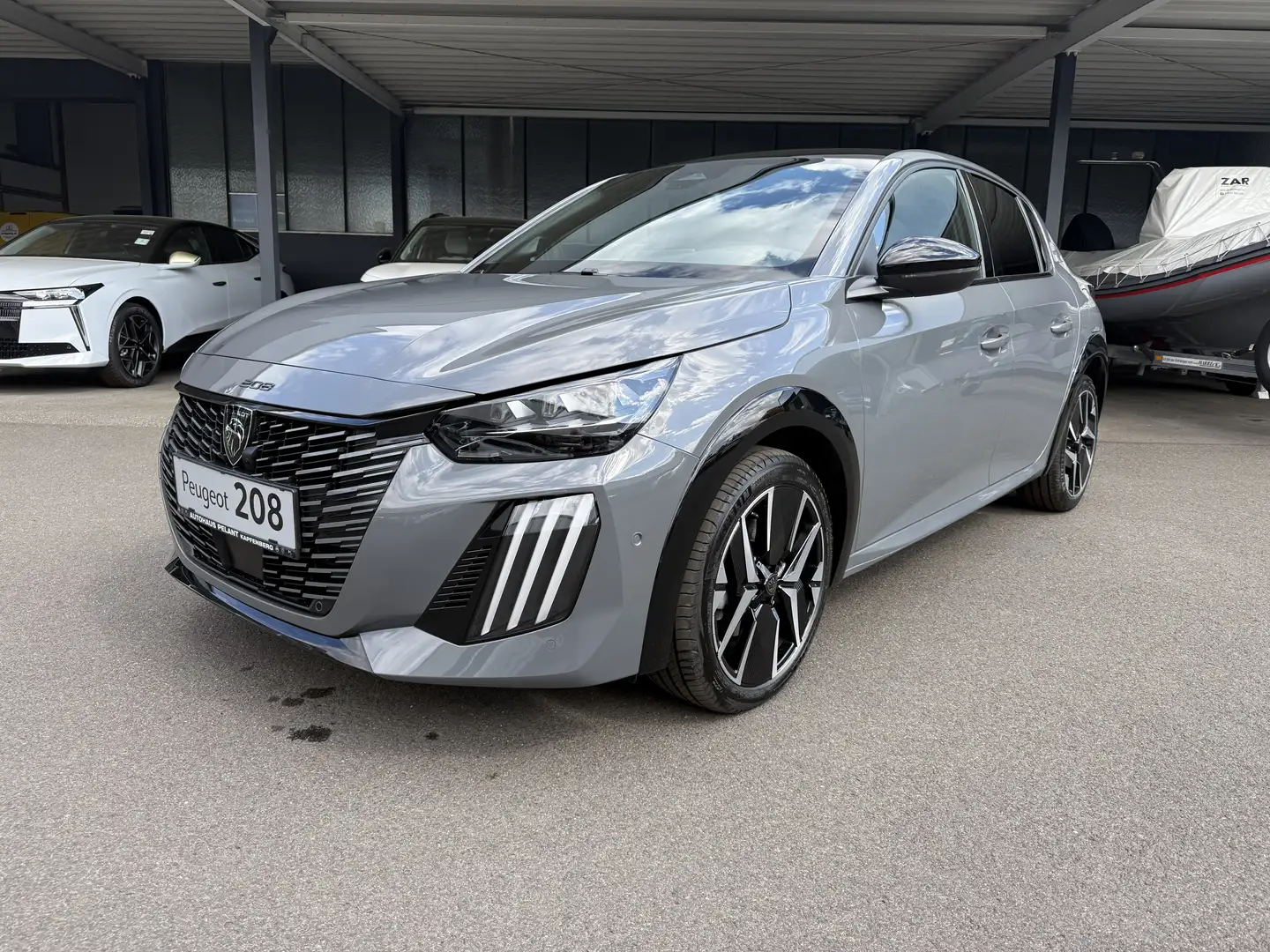 Peugeot 208 Hybrid 145 GT  e-DCS6 Grau - 1