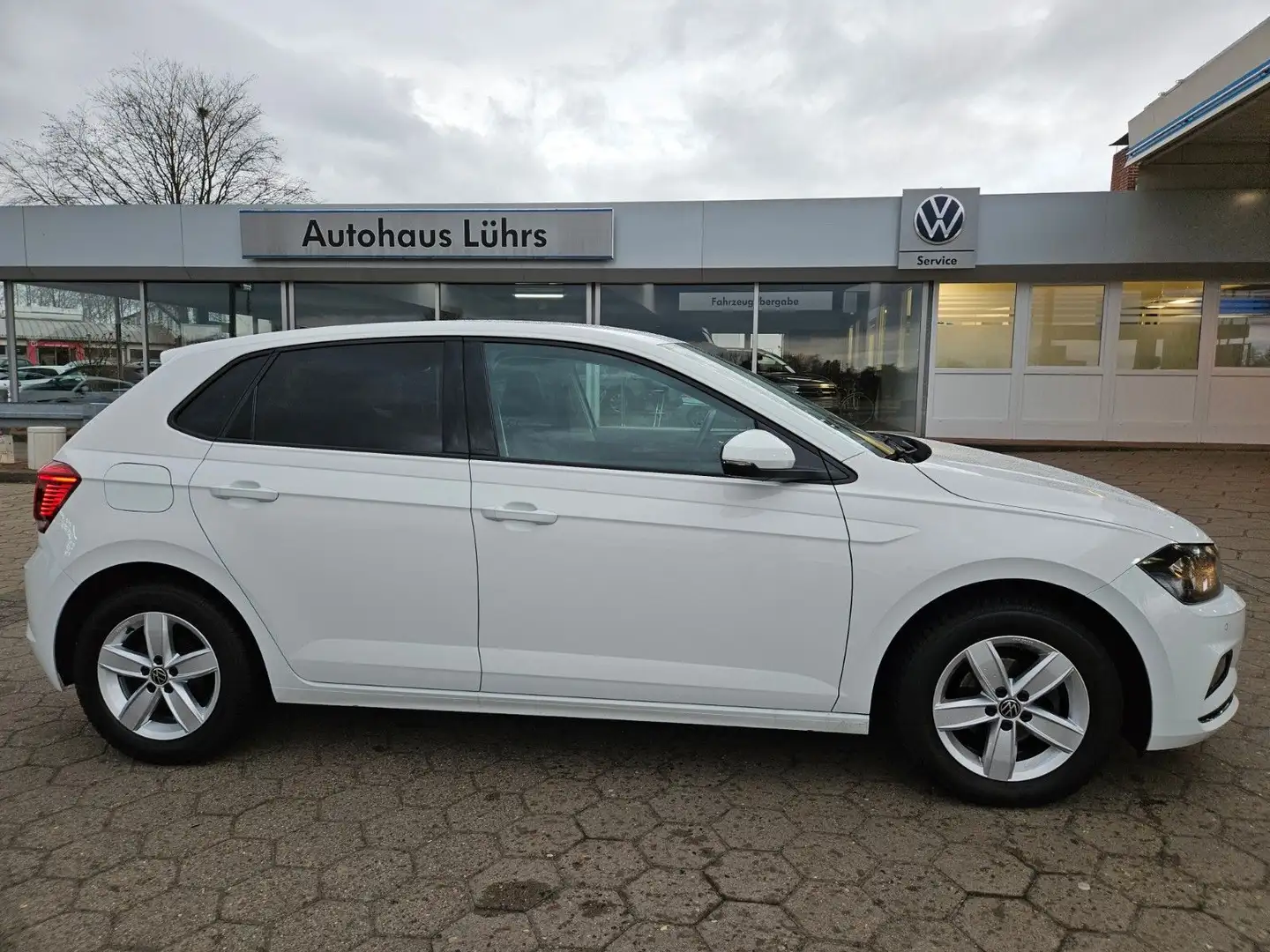Volkswagen Polo Highline 1.0 TSI 70kW Kamera Navi SHZ PDC Weiß - 2