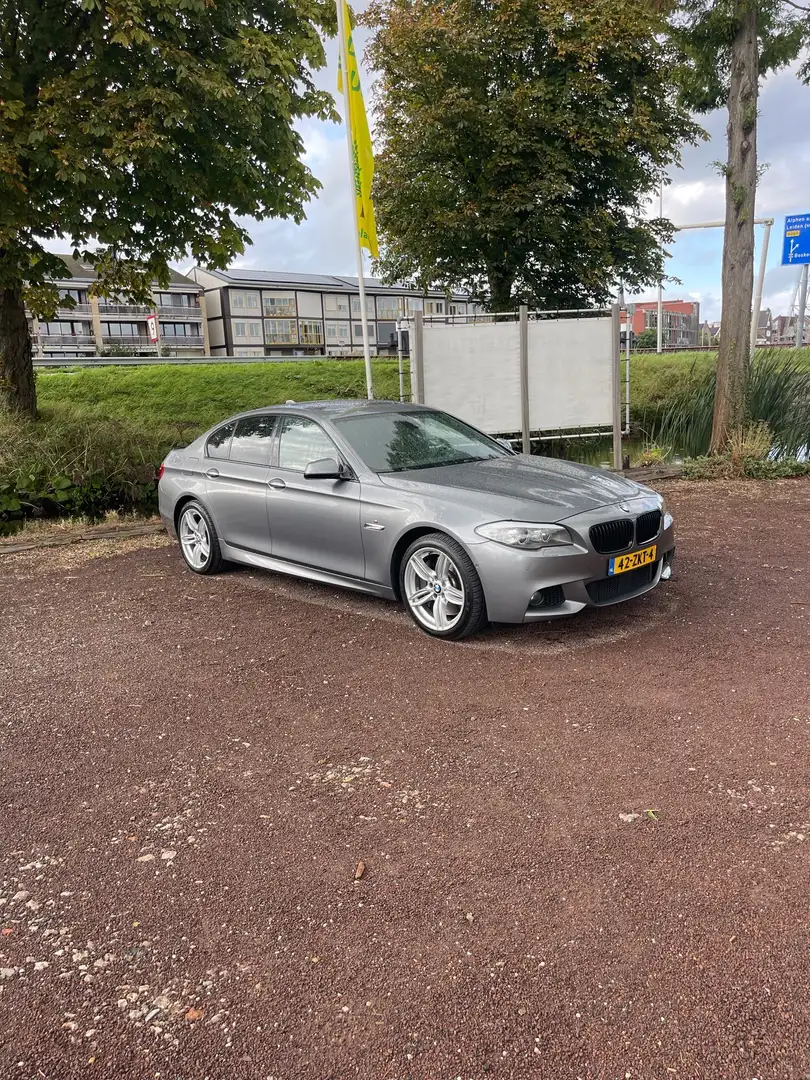 BMW 550 xi High Executive Gris - 1