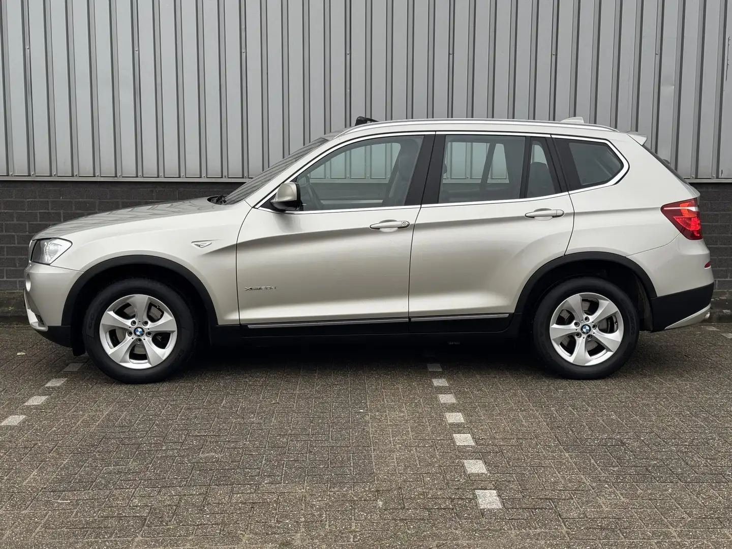 BMW X3 xDrive20d High Executive Panoramadak | Bijna Young Argent - 2