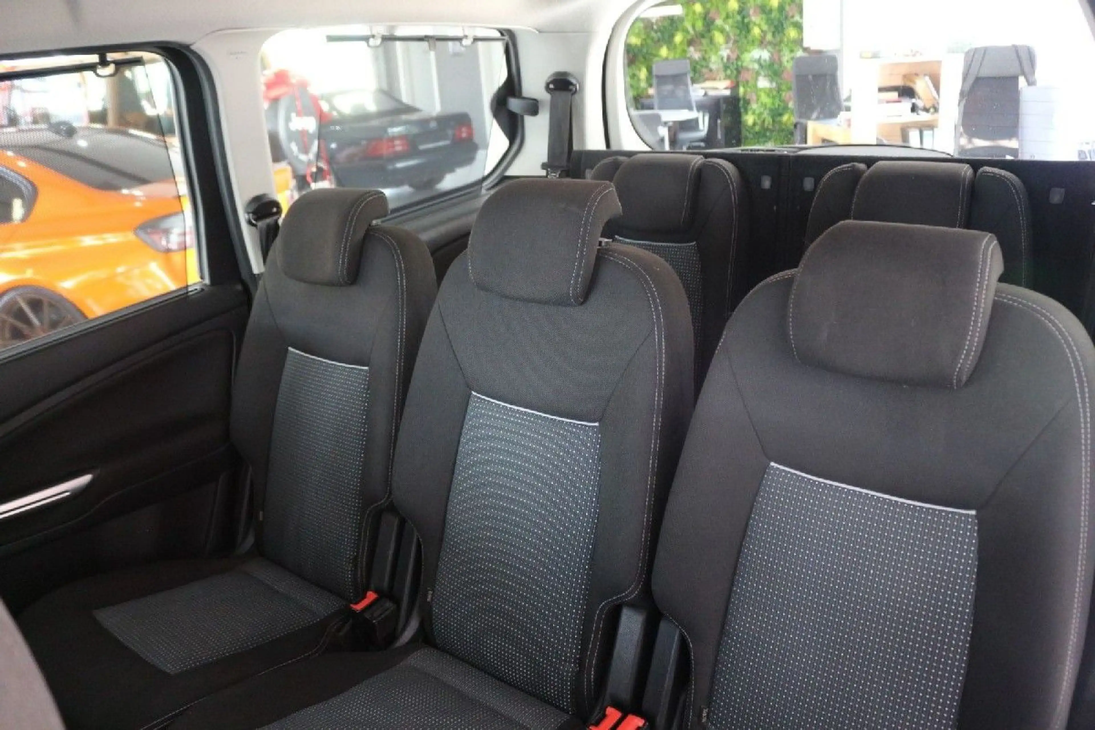 Ford Galaxy 1.6 EcoBoost - Navi-Sitzheizung-Tempomat — photo 13