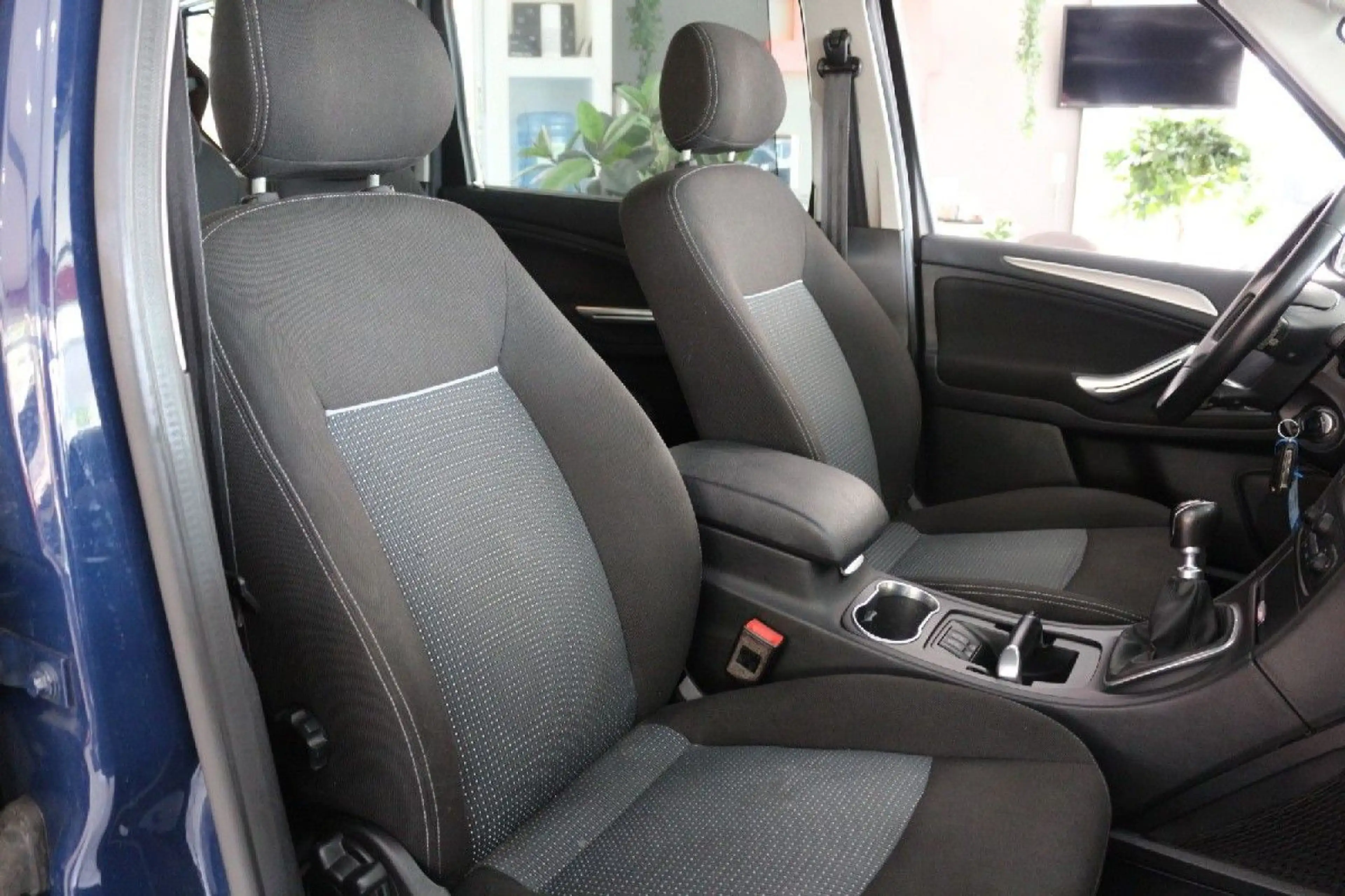 Ford Galaxy 1.6 EcoBoost - Navi-Sitzheizung-Tempomat — photo 12