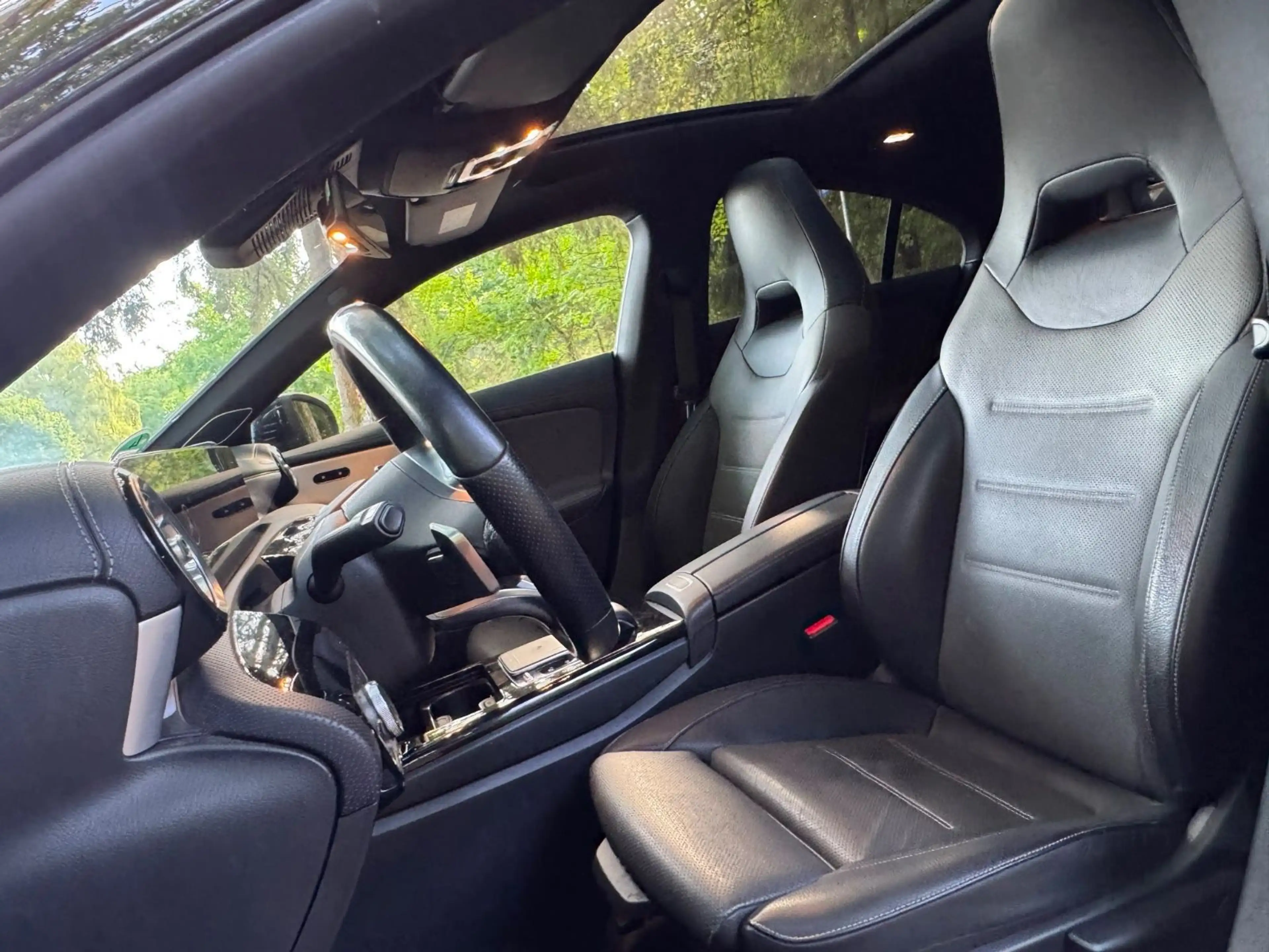 Mercedes-Benz CLA 220 AMG — photo 14