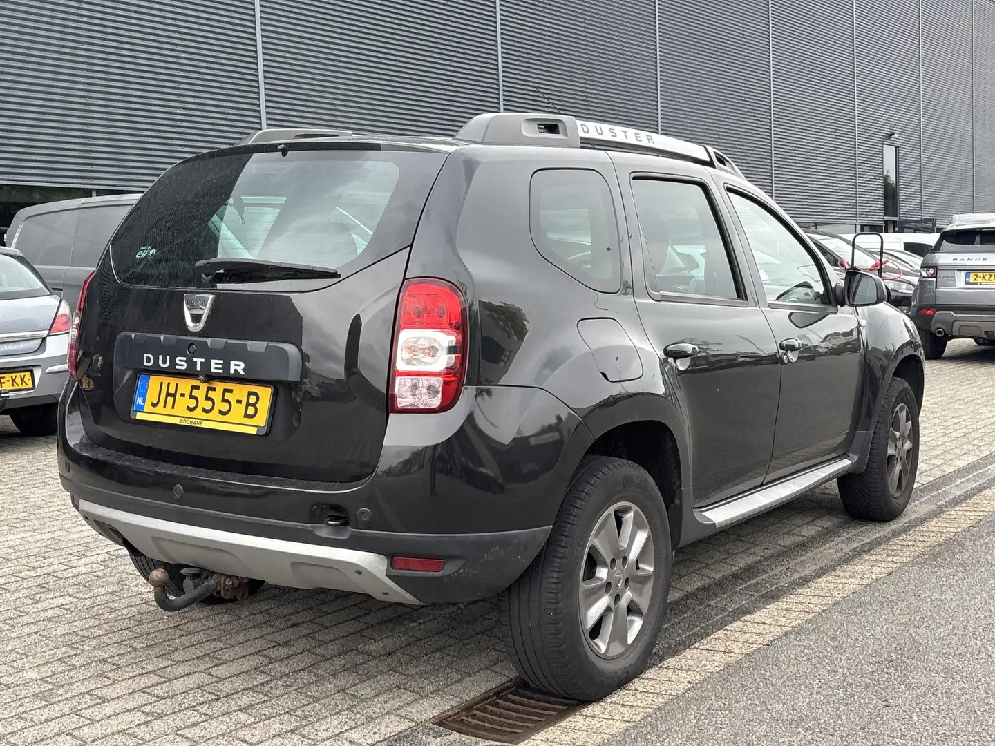 Dacia Duster 1.2 TCe 4x2 Prestige | Leder | Pano | Airco | Crui Zwart - 2