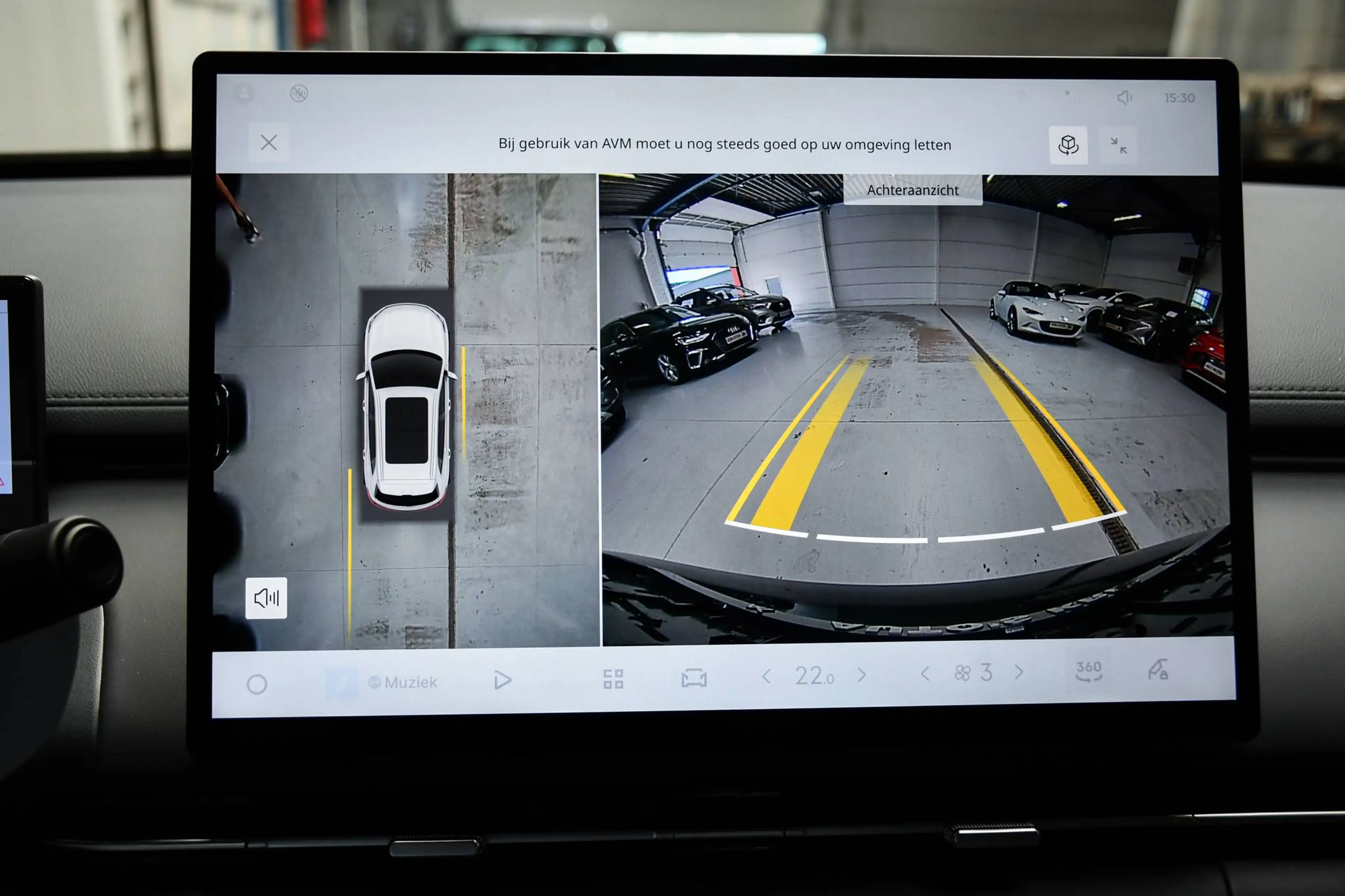 Geely Starray EM-i Pro 18,4 kWh NIEUW - NAVIGATIE VIA SMARTLINK / LEDER / CAMERA / ACC / BLIS / PDC — photo 10