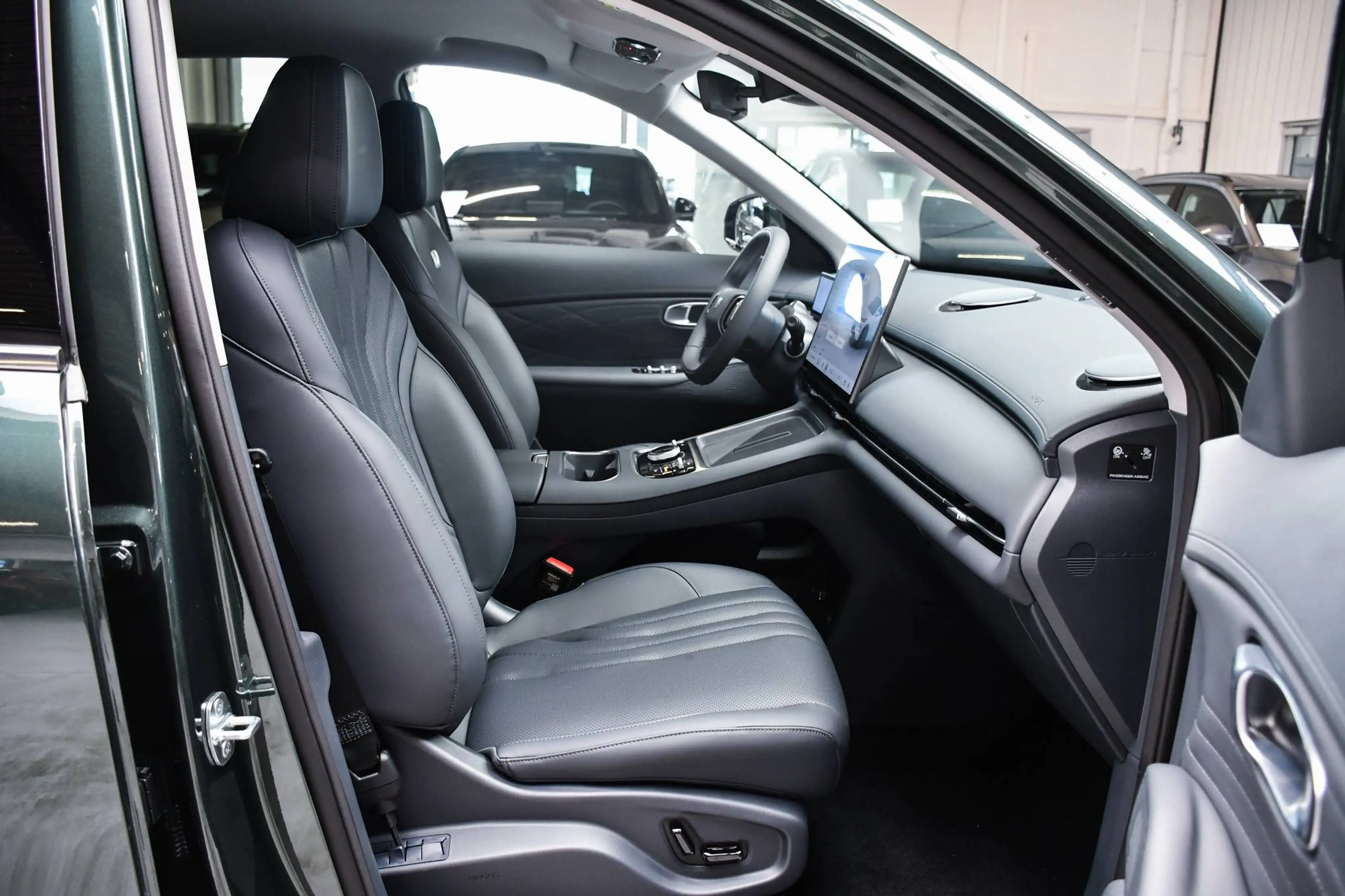 Geely Starray EM-i Pro 18,4 kWh NIEUW - NAVIGATIE VIA SMARTLINK / LEDER / CAMERA / ACC / BLIS / PDC — photo 6