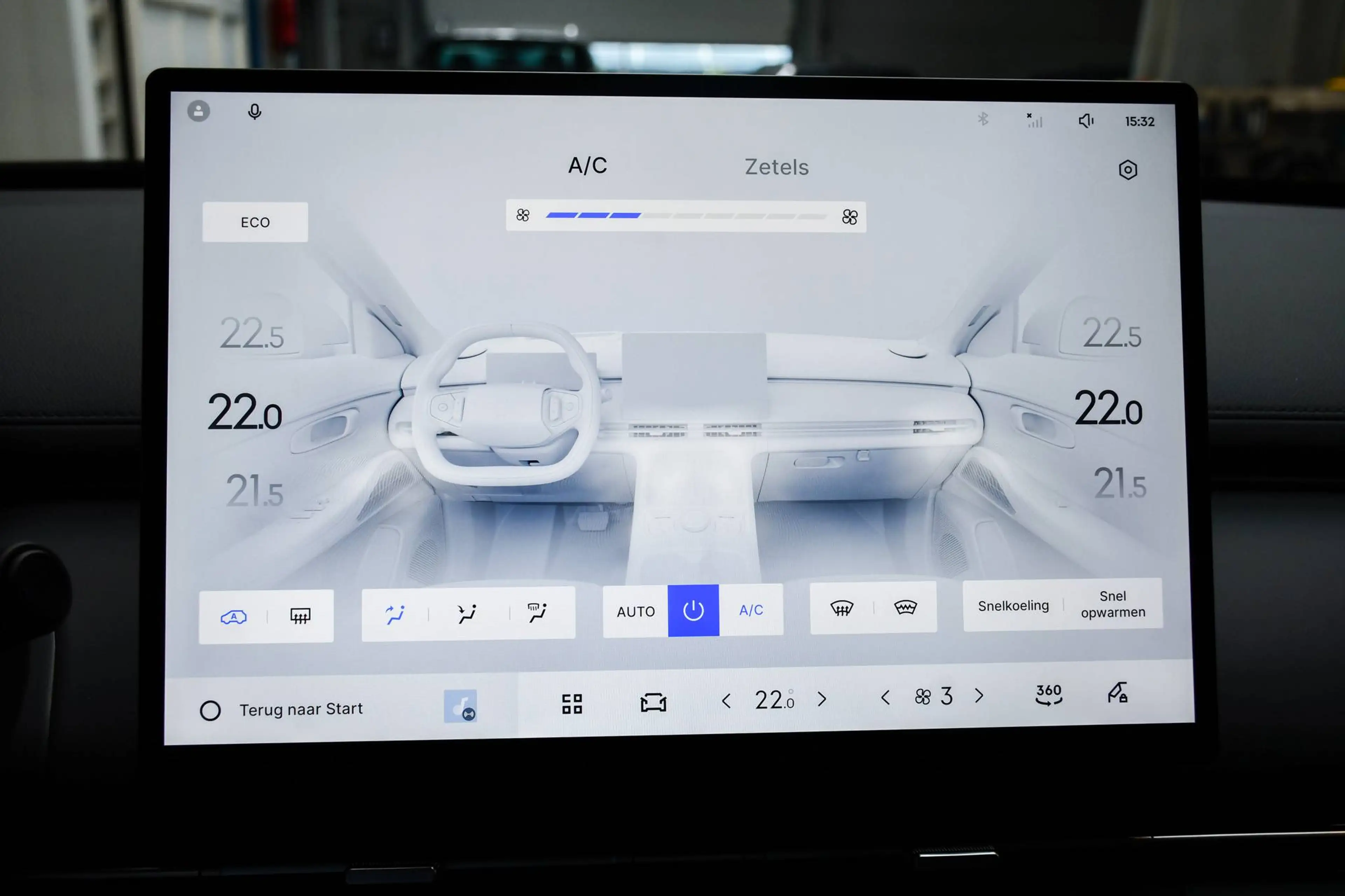 Geely Starray EM-i Pro 18,4 kWh NIEUW - NAVIGATIE VIA SMARTLINK / LEDER / CAMERA / ACC / BLIS / PDC — photo 15