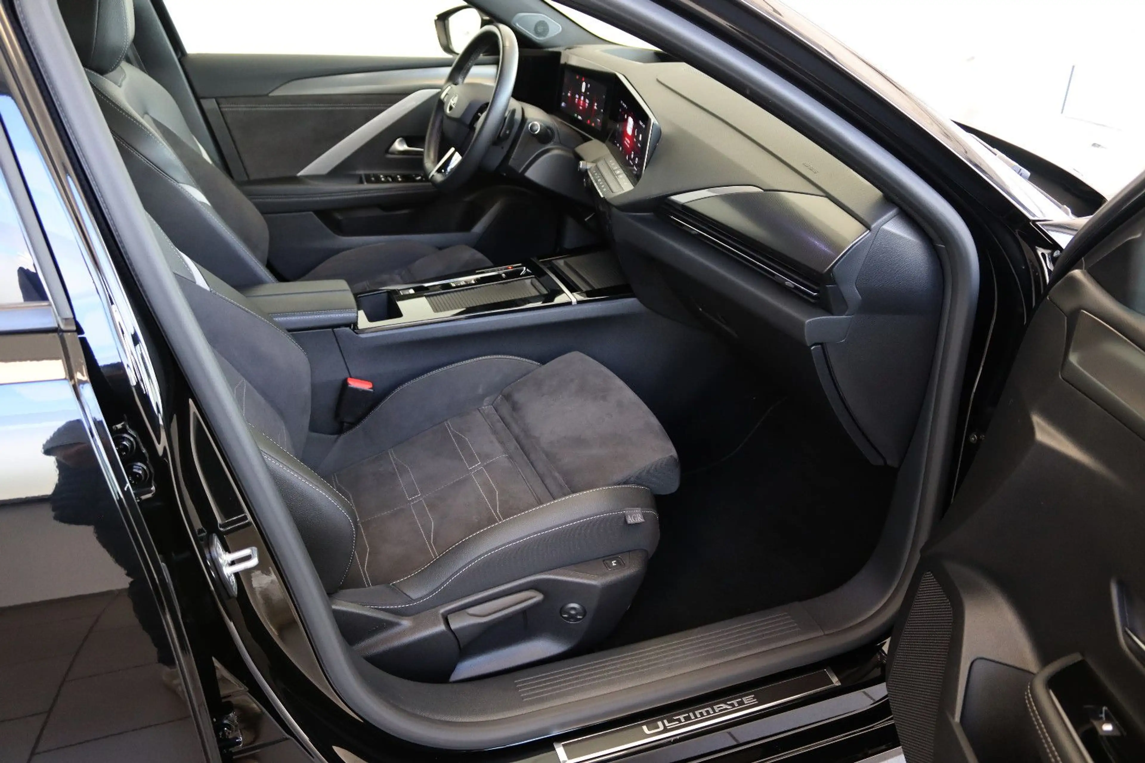 Opel Astra L ST Ultimate Aut.*AHK*Pano*HeadUp*WSS-HZG — photo 9