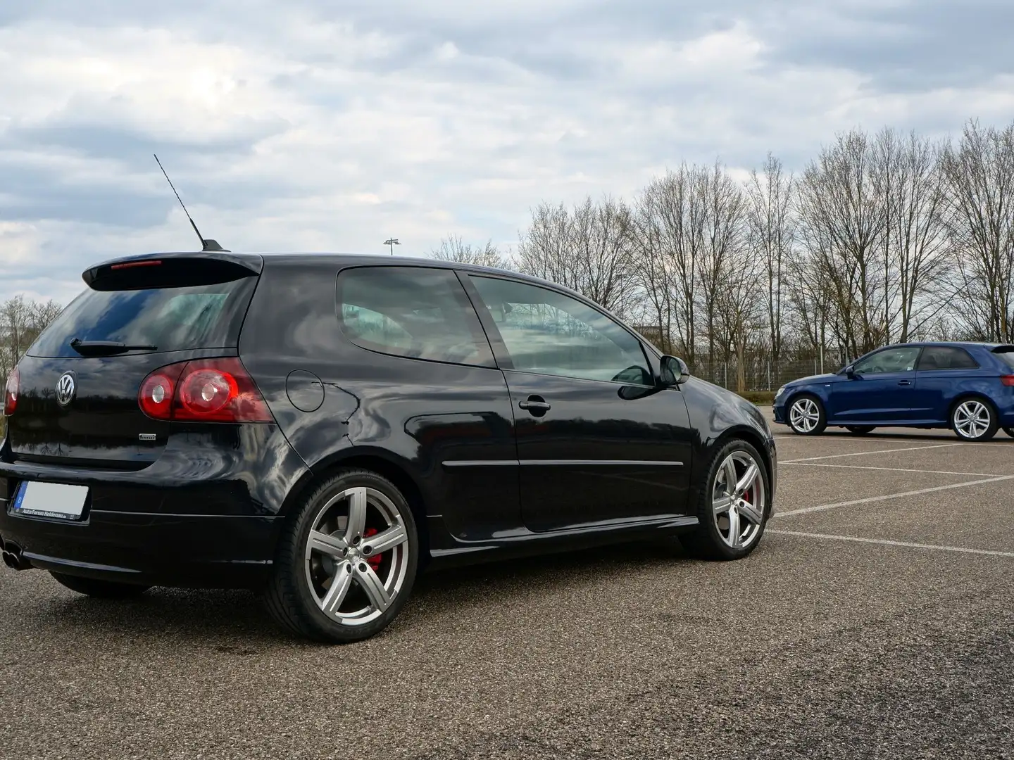 Volkswagen Golf GTI 2.0 Pirelli Negro - 1