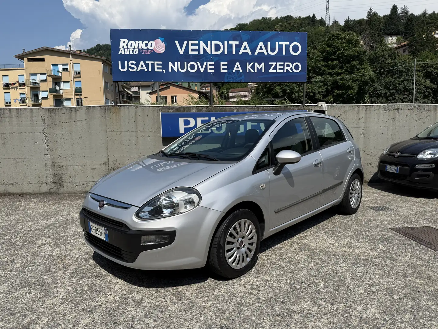 Fiat Grande Punto 5p 1.2 Actual s Срібний - 1