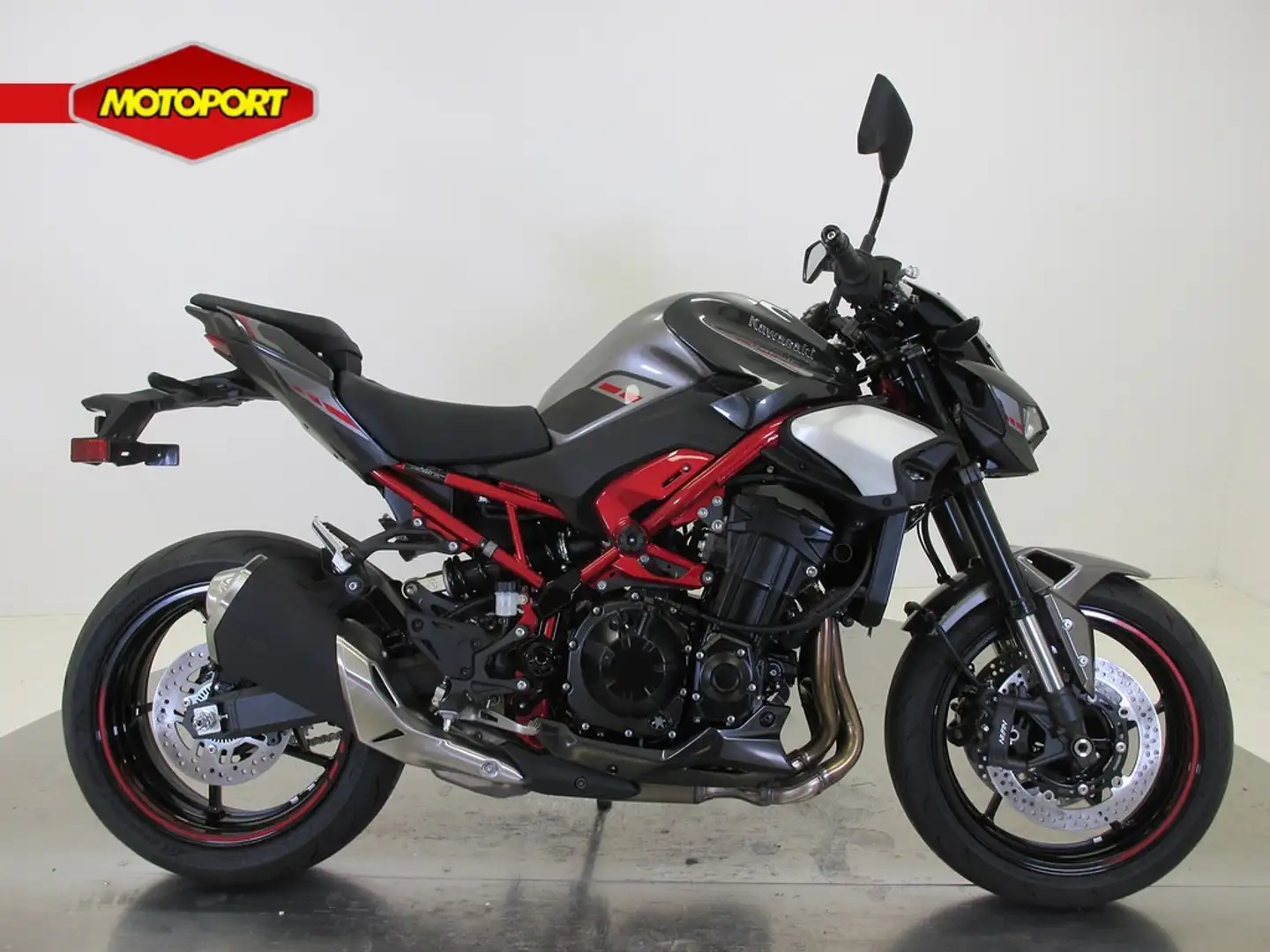 Kawasaki Z 900 70KW Rood - 1