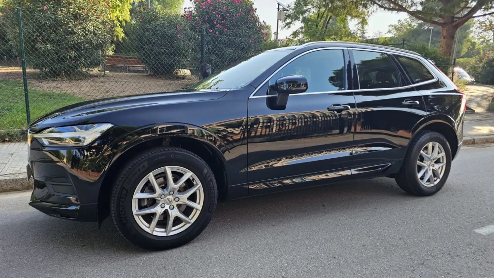 Volvo XC60 D3 Business Plus Negro - 2