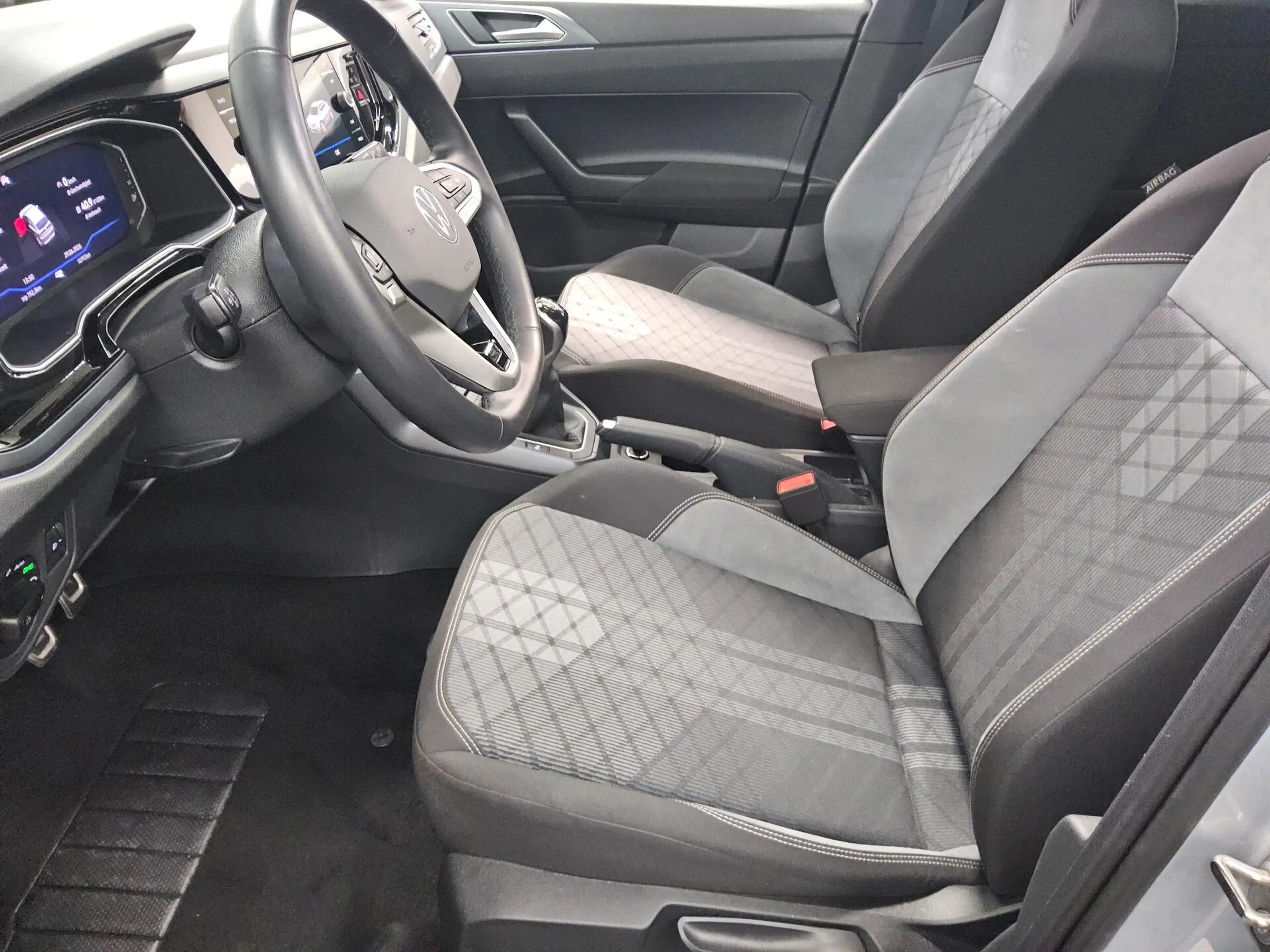 Volkswagen Taigo — photo 9