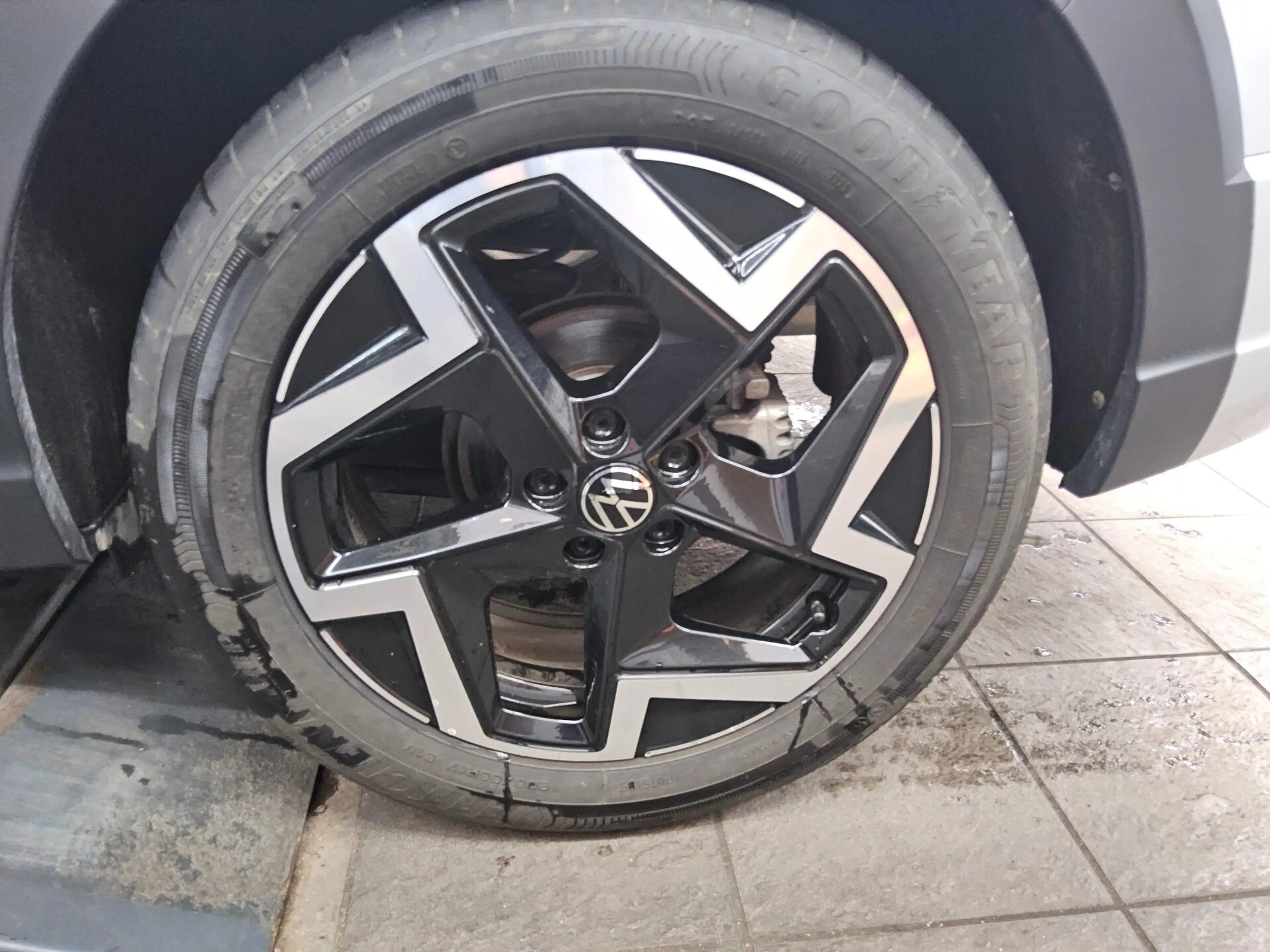 Volkswagen Taigo — photo 11