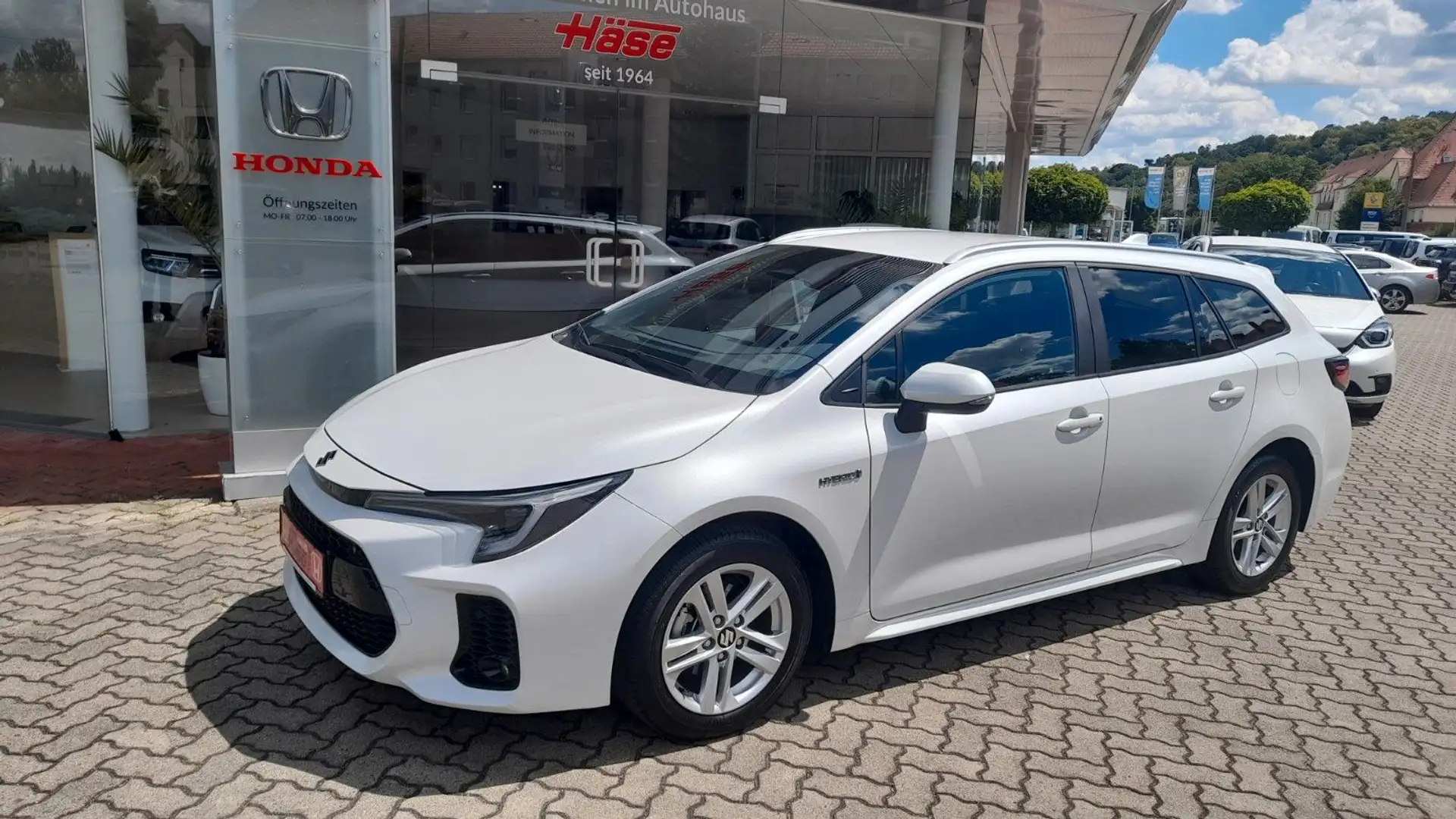 Suzuki Swace 1,8 CVT Comfort+ Hybrid LED, Klimaautomati Wit - 1