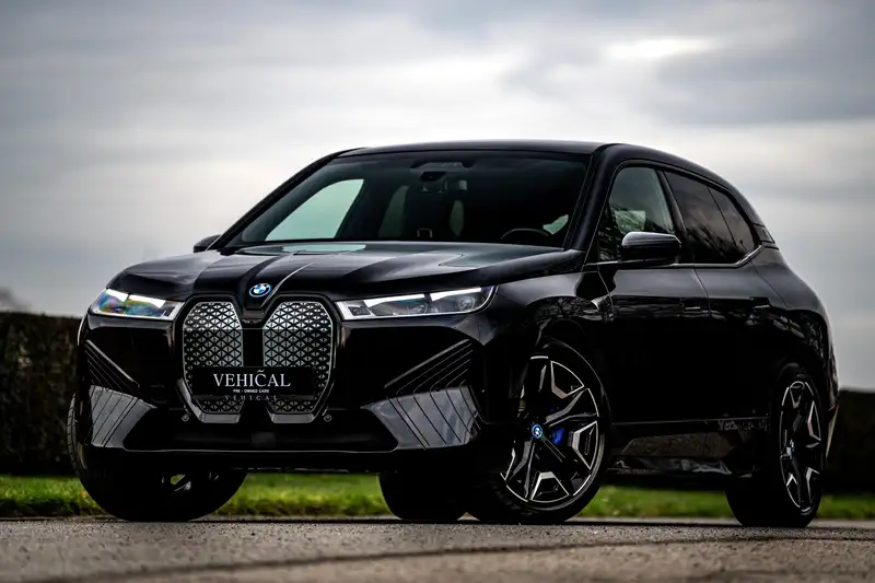 BMW Ix