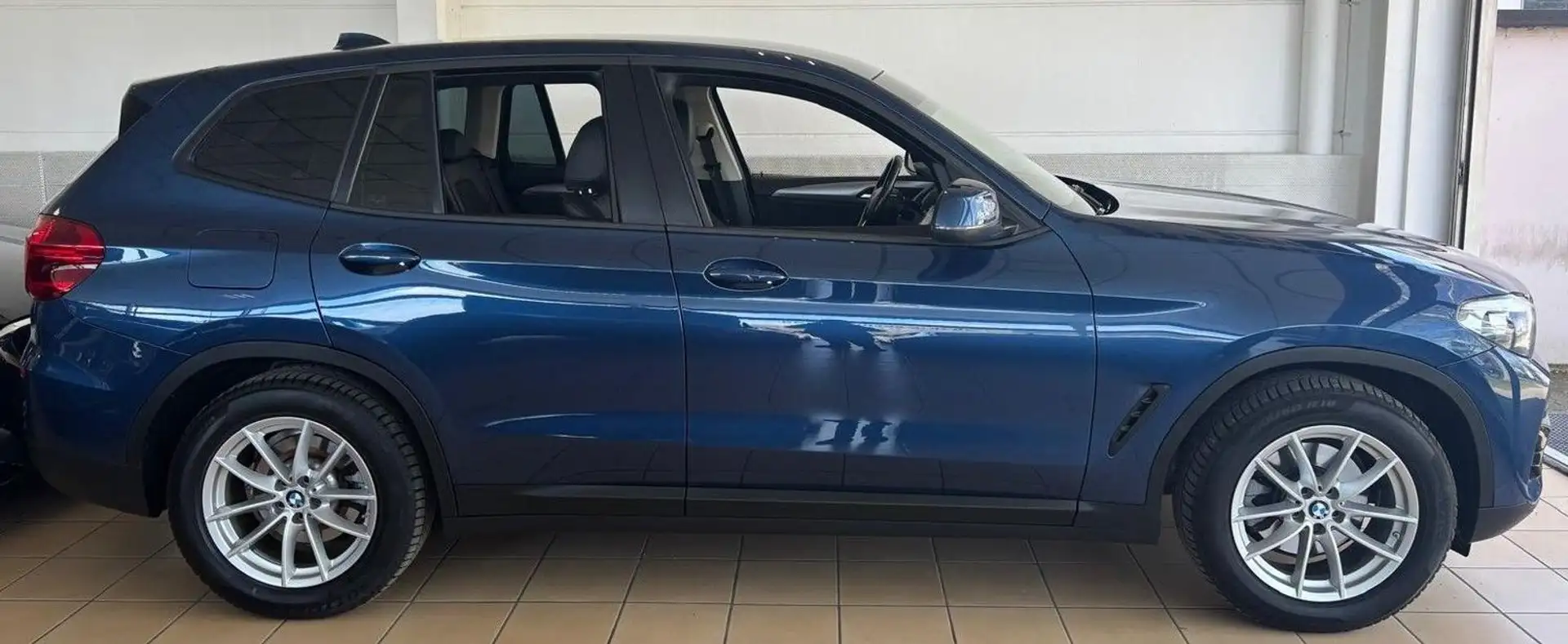 BMW X3 xDrive 20 d LED Digital Tempomat PDC Navi 3-Zonen Bleu - 2