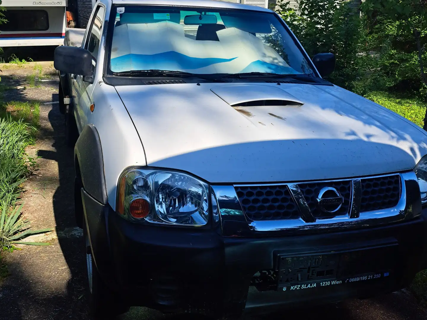 Nissan Navara D 22 Weiß - 2