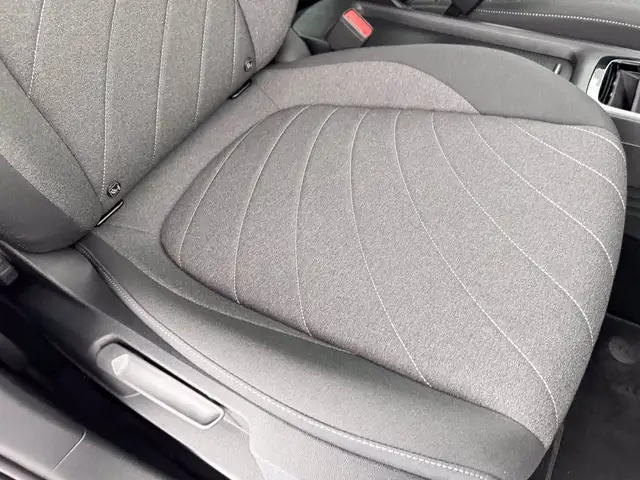 Volkswagen Id.3 view 9