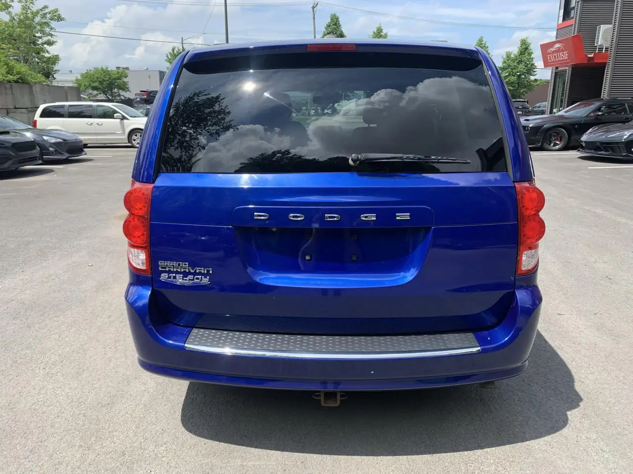 Dodge Grand Caravan photo Dodge Grand Caravan