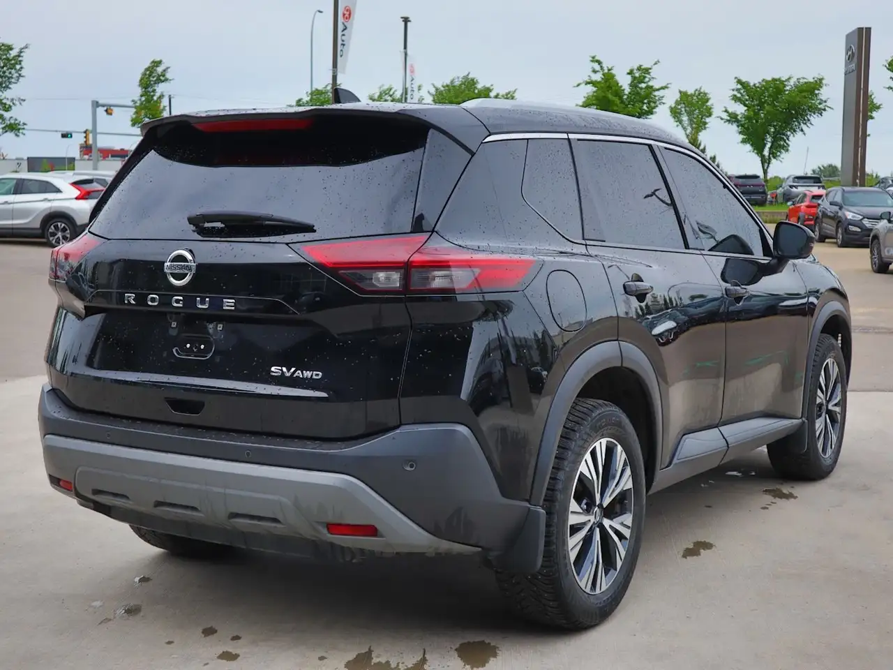 Nissan Rogue снимка Nissan Rogue