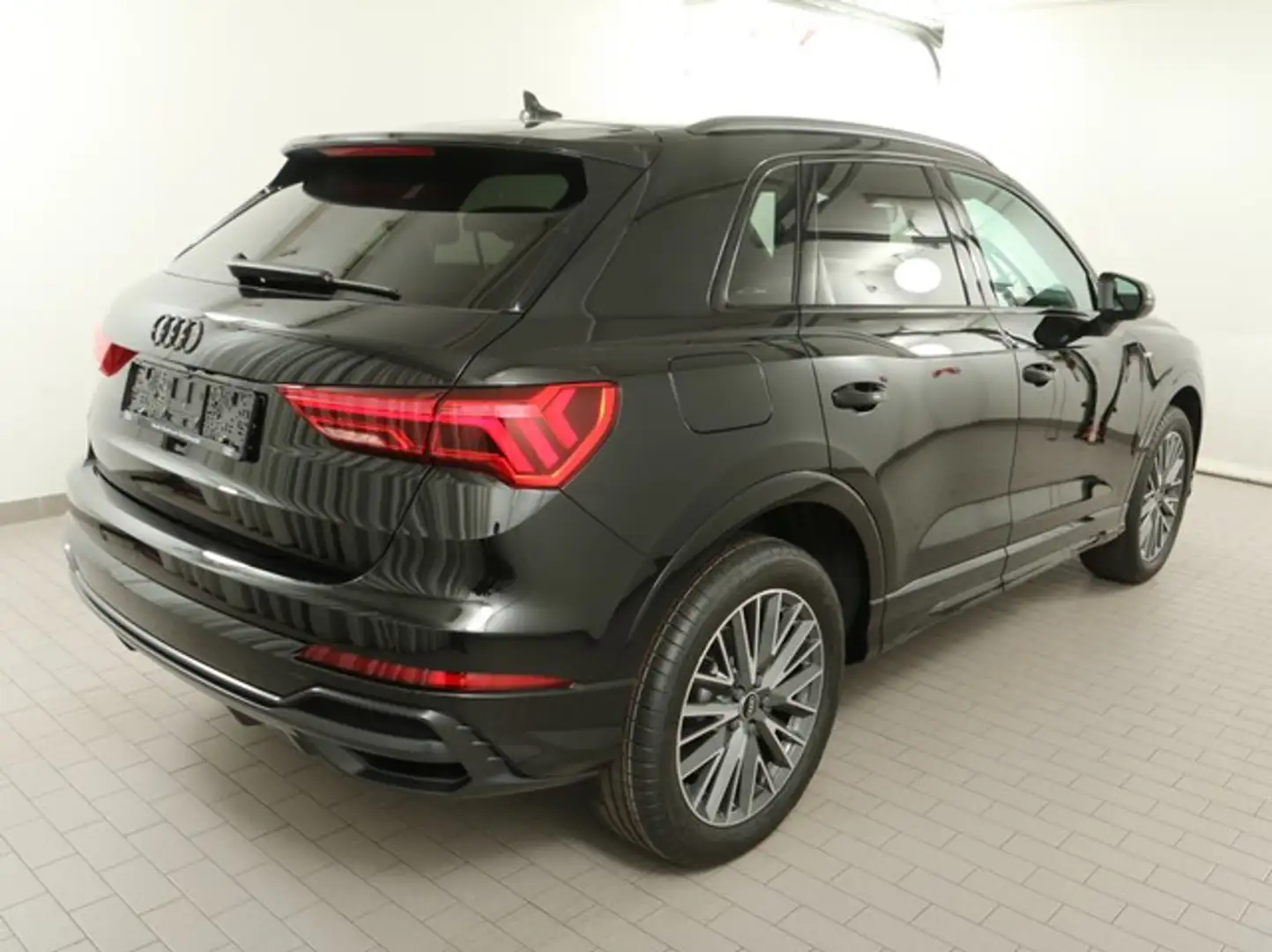 Audi Q3 45 HYBRID S LINE BLACKPAK CAM ALU19 eKLAPPE Black - 2