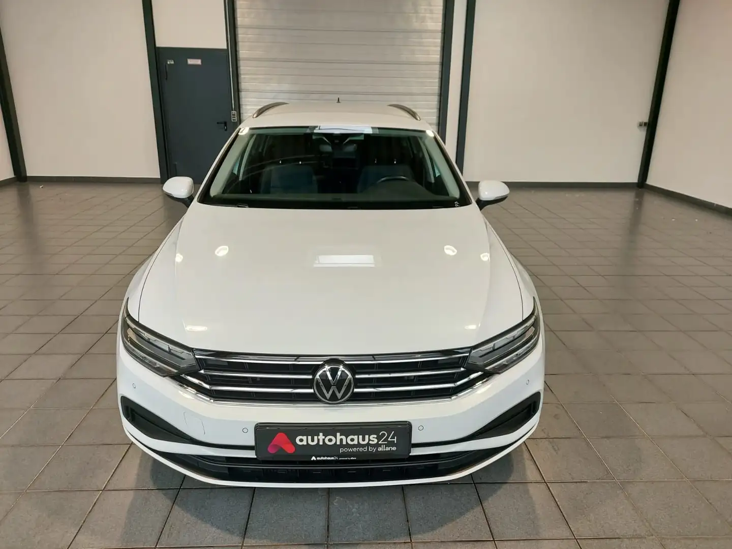 Volkswagen Passat Variant 2.0 TDI  Conceptline|DSG|LED Weiß - 2