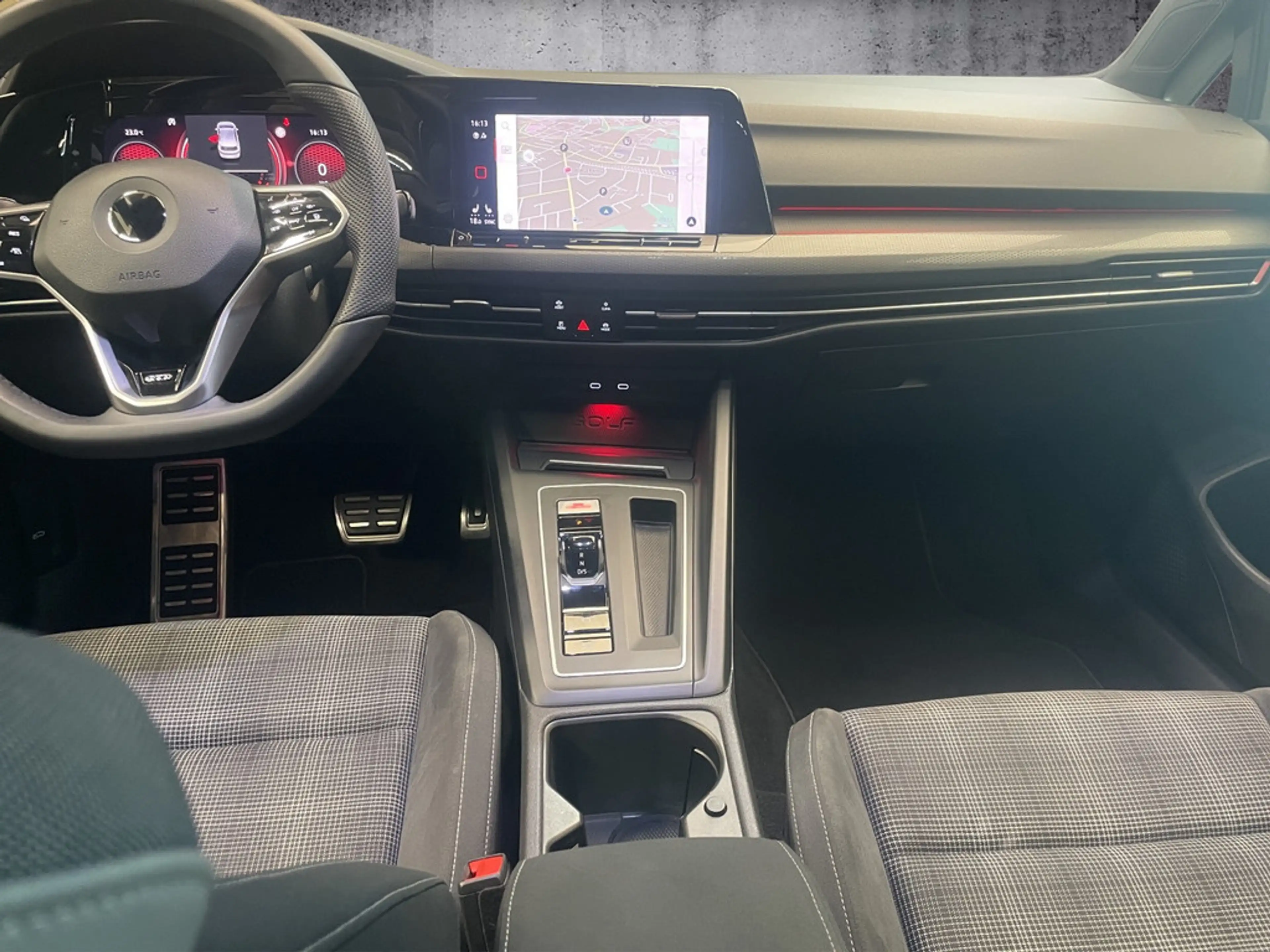 Volkswagen Golf GTD 2.0 TDI DSG Matrix+Head-Up+Kamera+ACC — photo 16